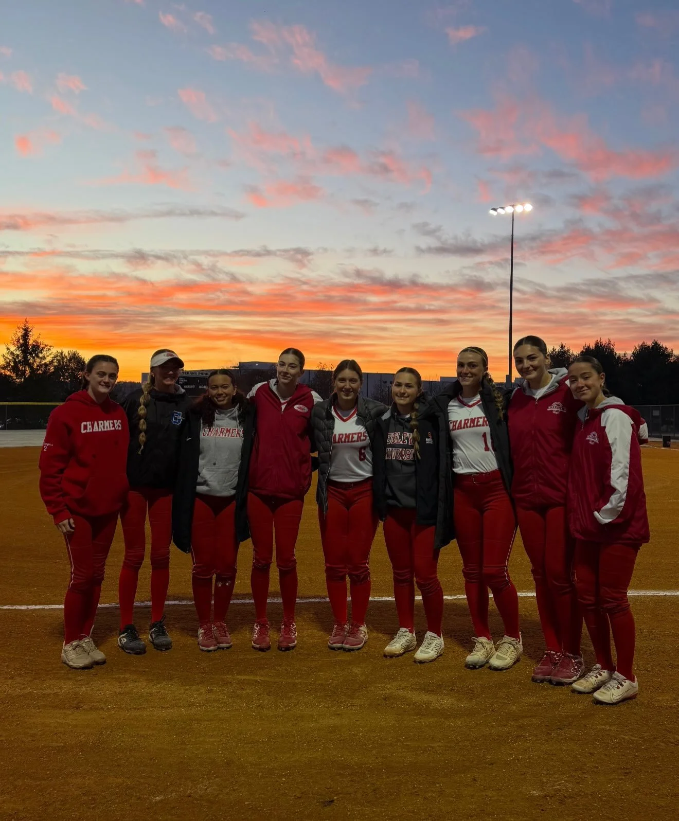 18u Gold finished off the northern half of the fall schedule with a strong weekend at TNTs Last Looks. Good weekend of softball and exposure, thank you to our friends at TNT Softball for having us and always putting on a great event! 

We&rsquo;ll se