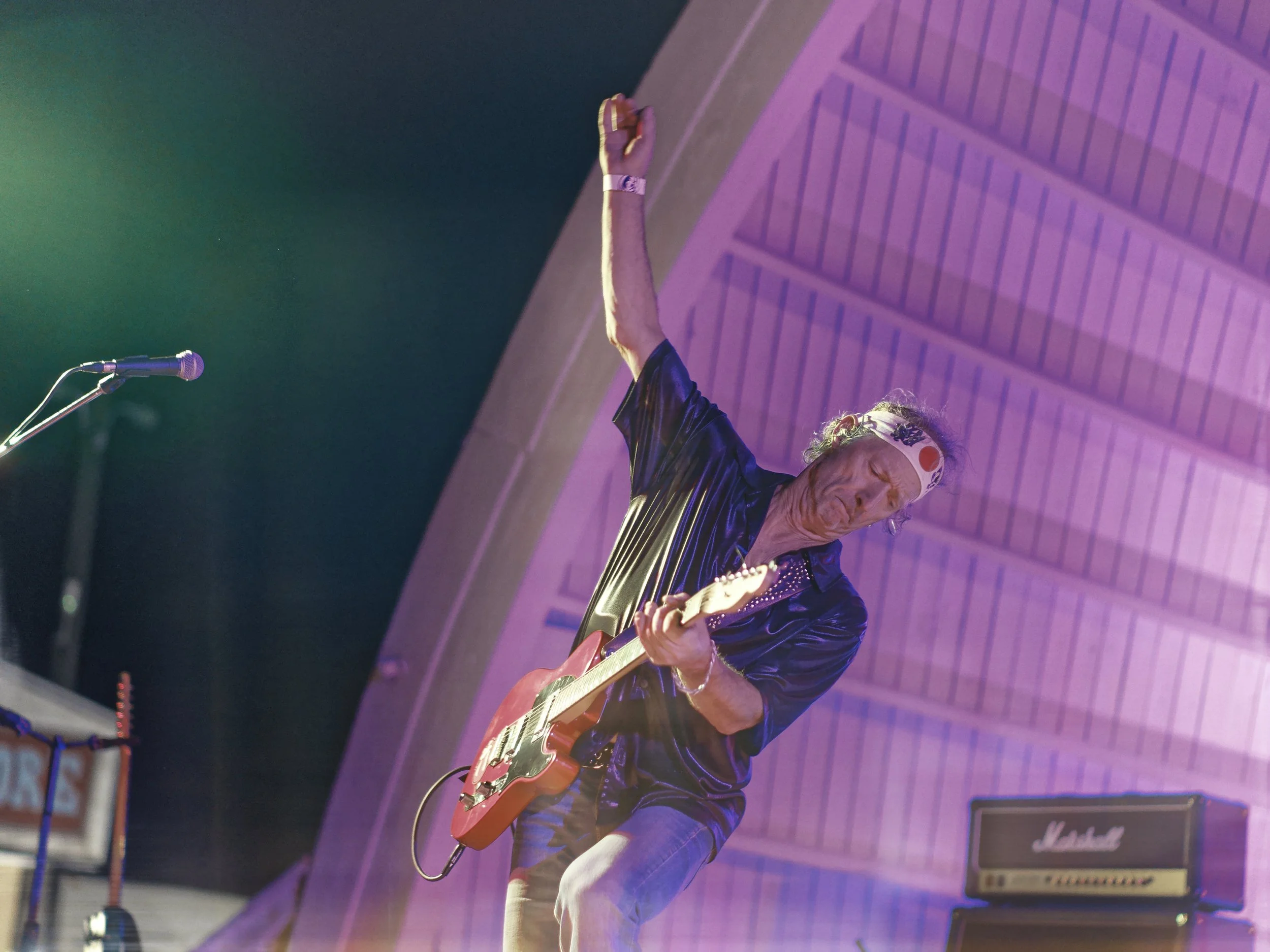 chic-jagger_53123682176_o.jpg