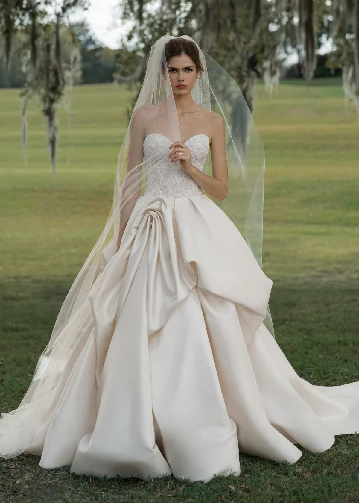 wentworth-anne-barge-wedding-dress-19.webp