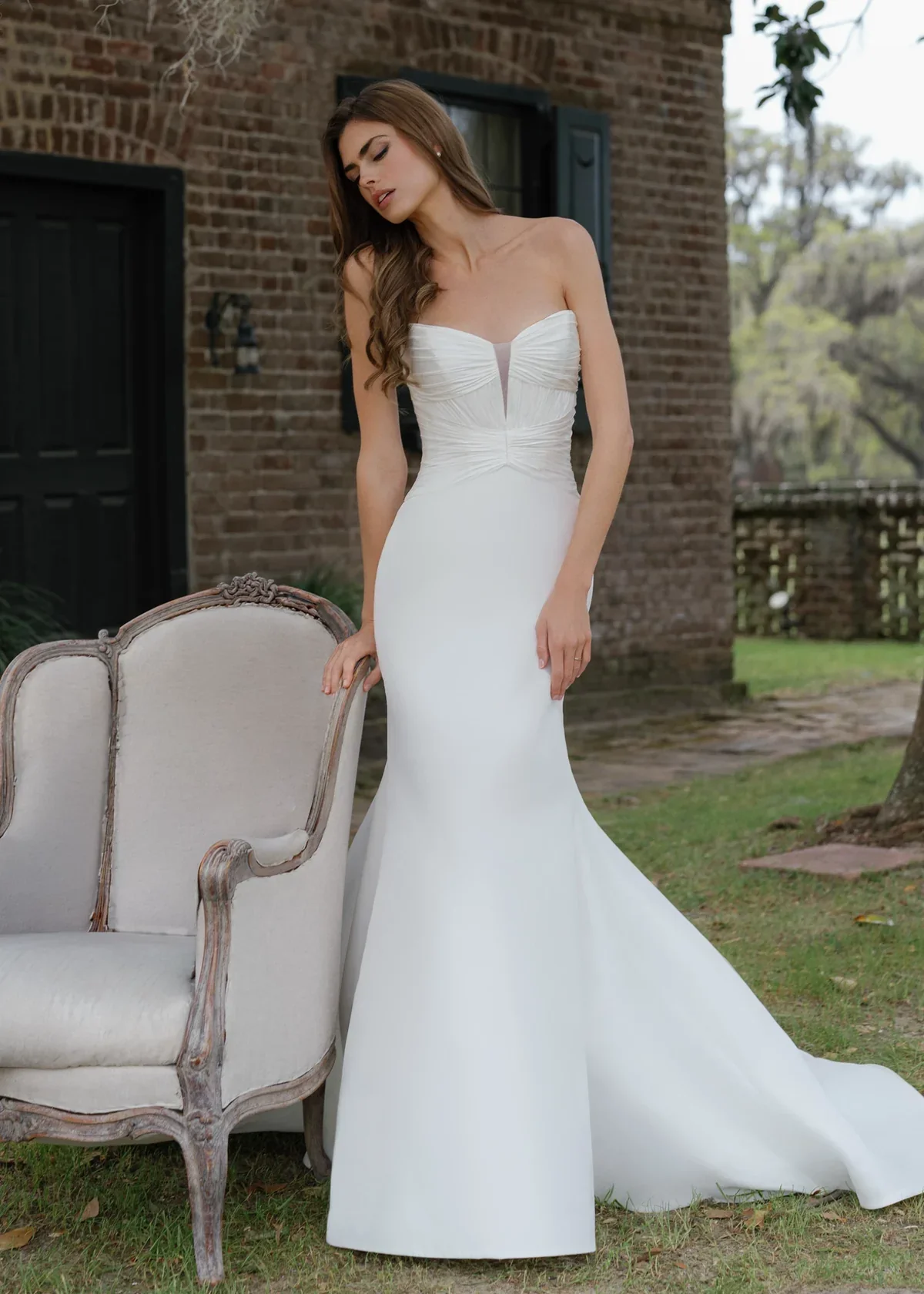 Montagu-anne-barge-wedding-dress-4.webp