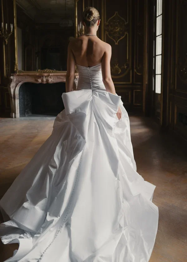 anne-barge-wedding-dress-gilded-grace-3.webp