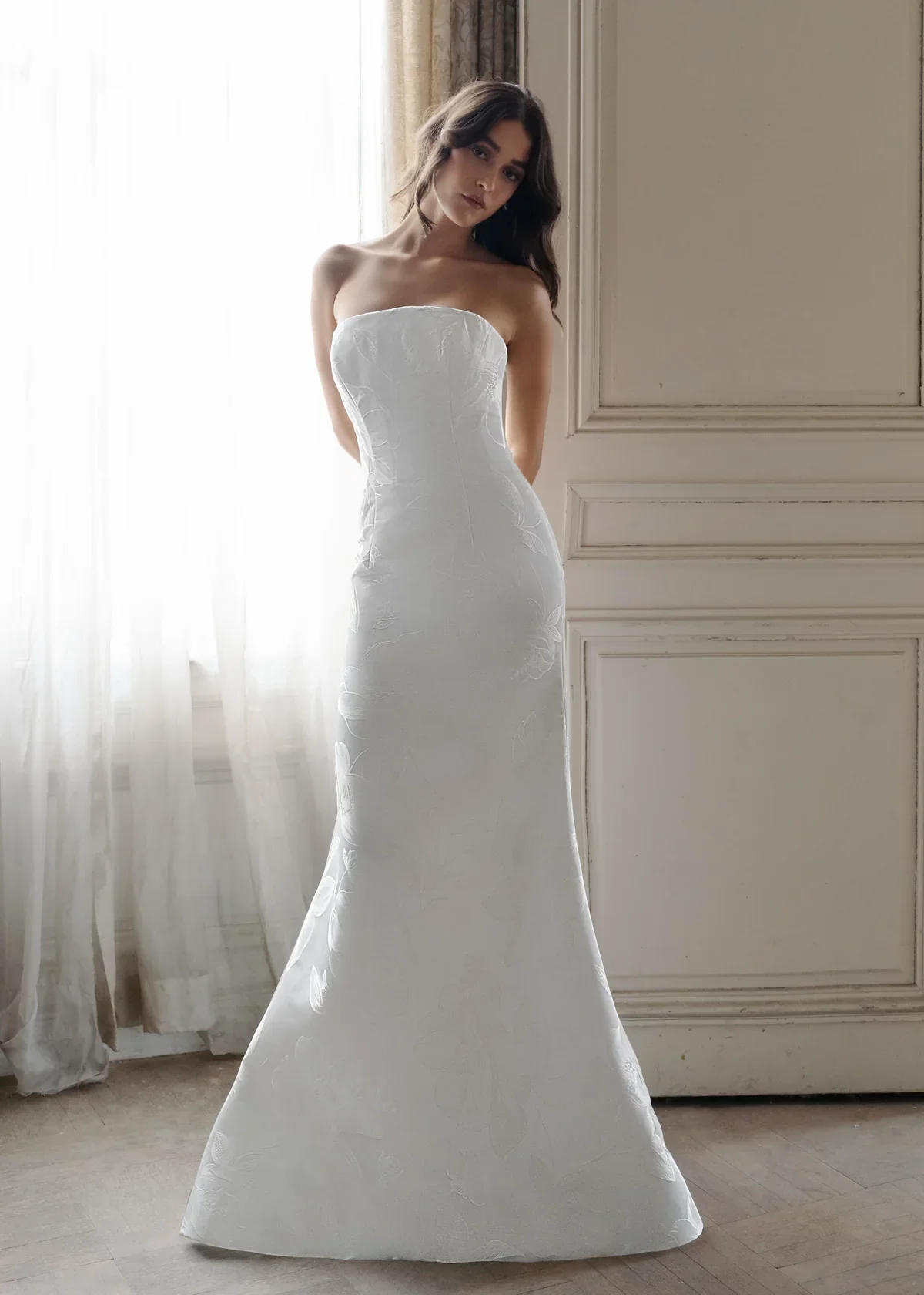 blue-willow-wedding-dress-rinaldo-3.webp