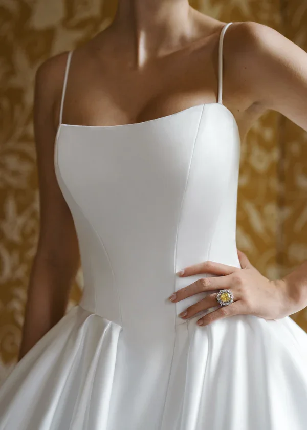 anne-barge-wedding-dress-monde-6.webp