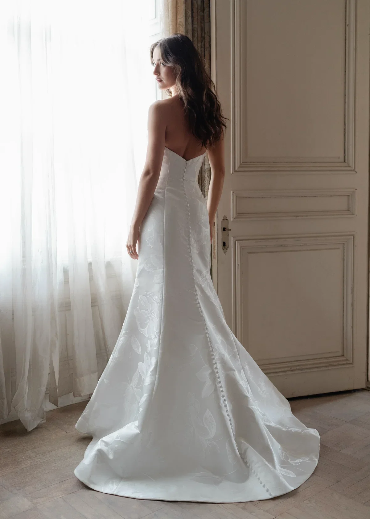 blue-willow-wedding-dress-rinaldo-4.webp