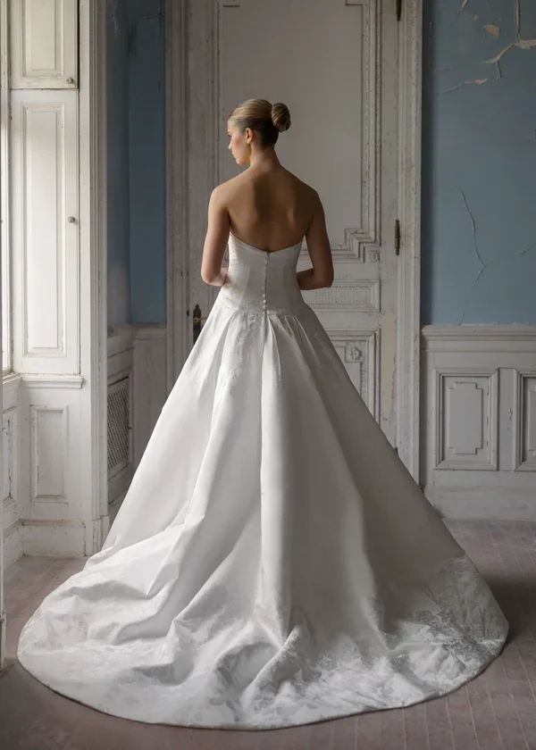 anne-barge-wedding-dress-degas-7.webp