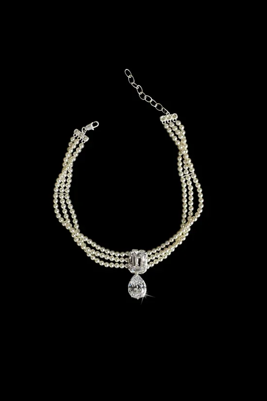 VALENTINA PEARL CHOKER