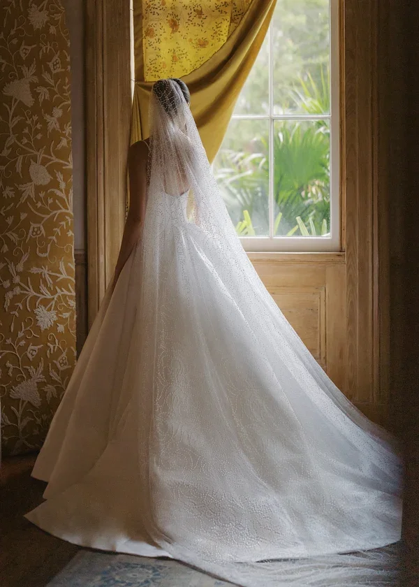 anne-barge-wedding-dress-copeland-2.webp