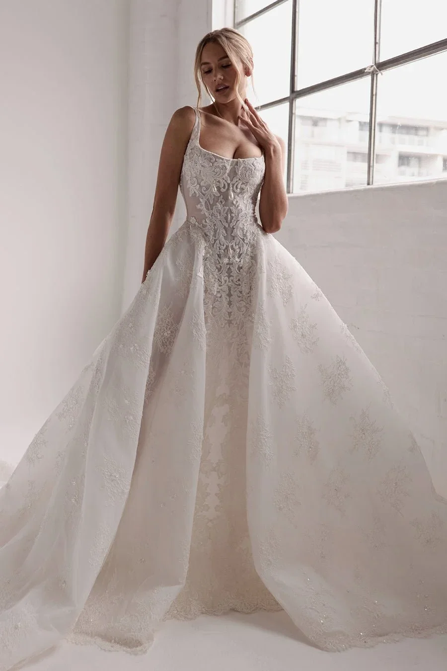 moraya-wedding-dress-195046.webp (Copy)