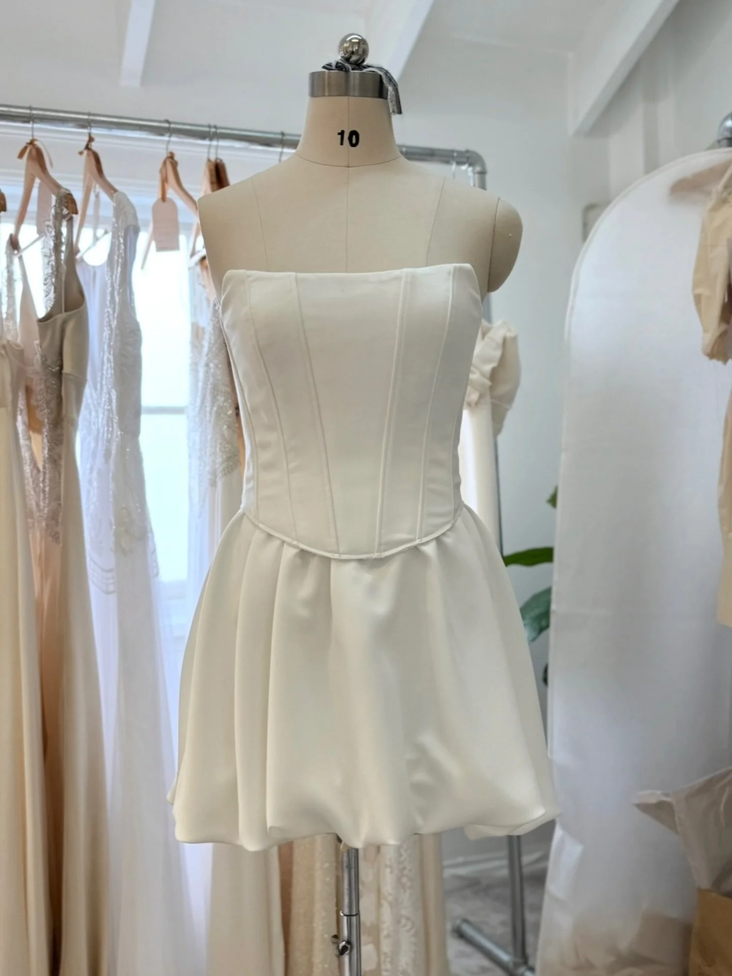 &bull; Made to Order &bull; 

Vivienne Bubble Mini skirt and Mia Bodice 

Separates - Perfection

PM for details