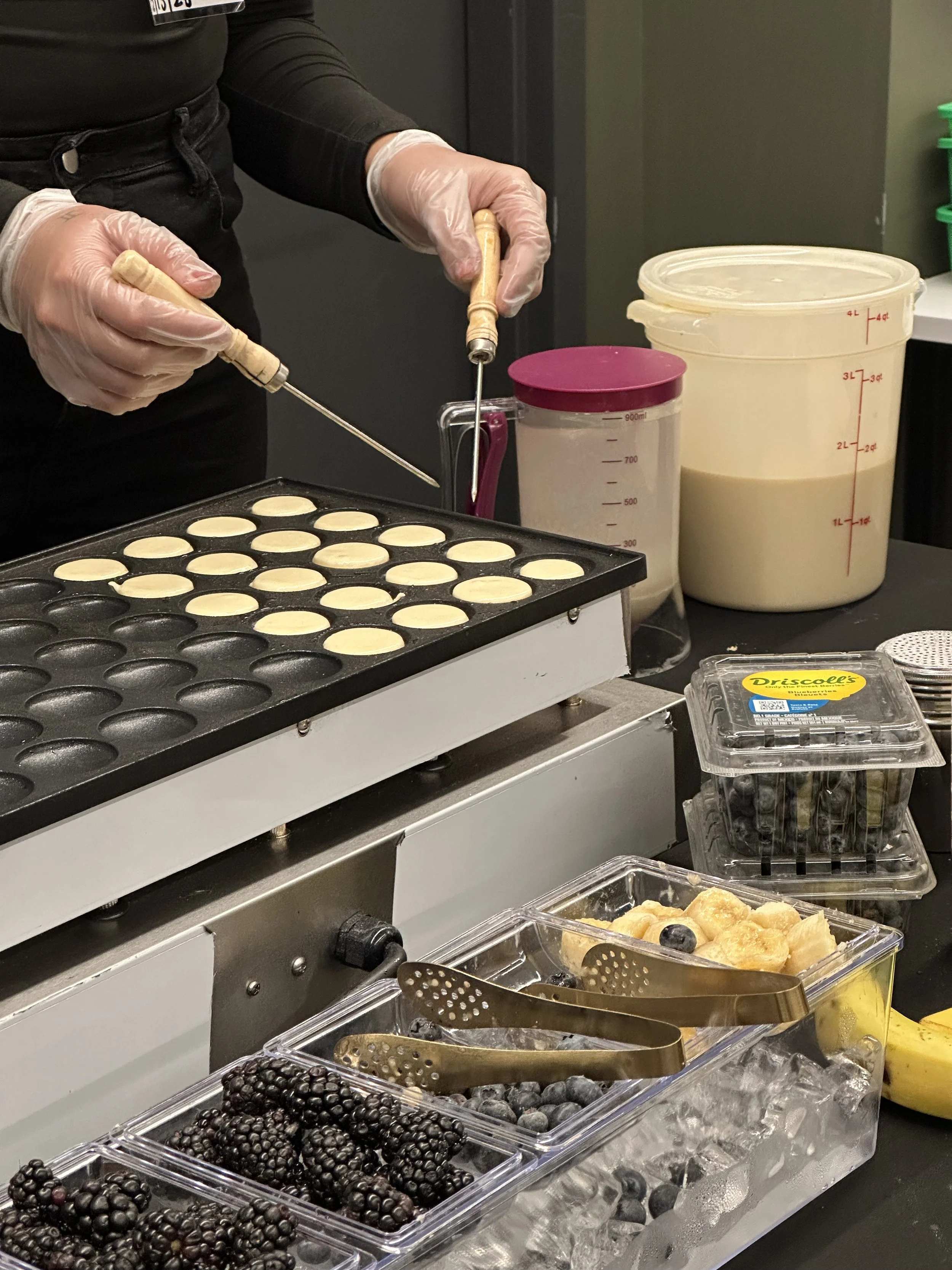 mini pancake catering