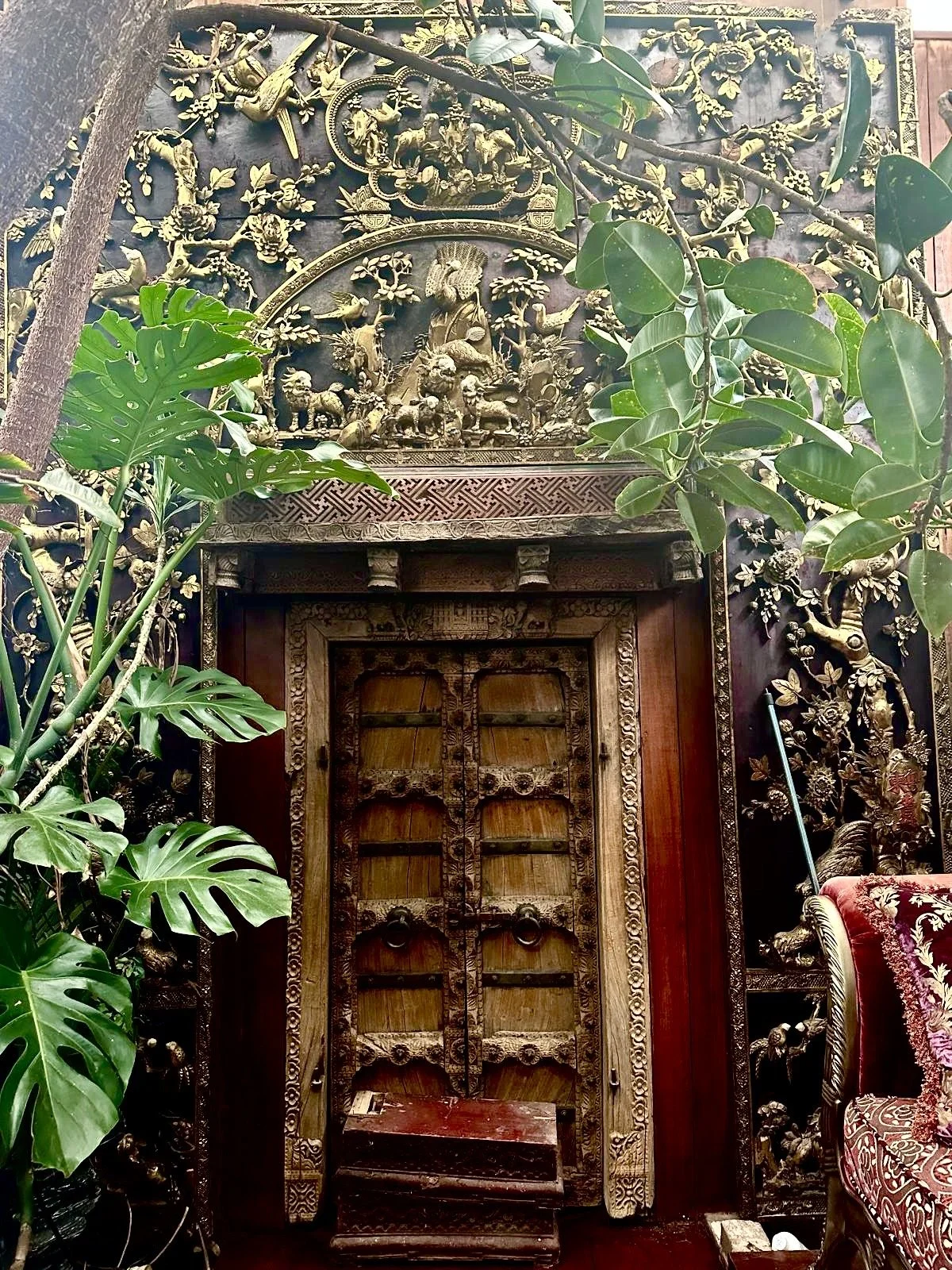 indoor garden sculpture.jpg
