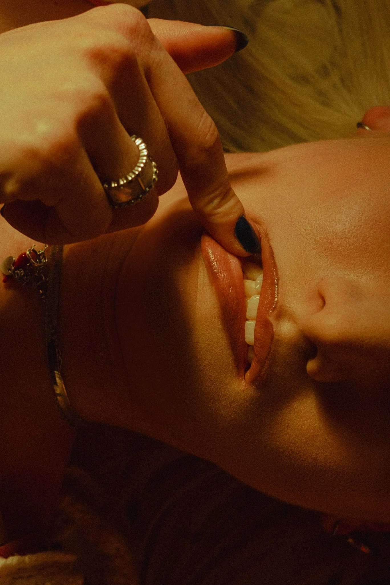 PHOTOGRAPY: Katja Grobelnik
MODEL: Bruna @noirbrun
