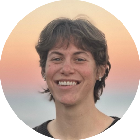 Mia Levy Headshot.png