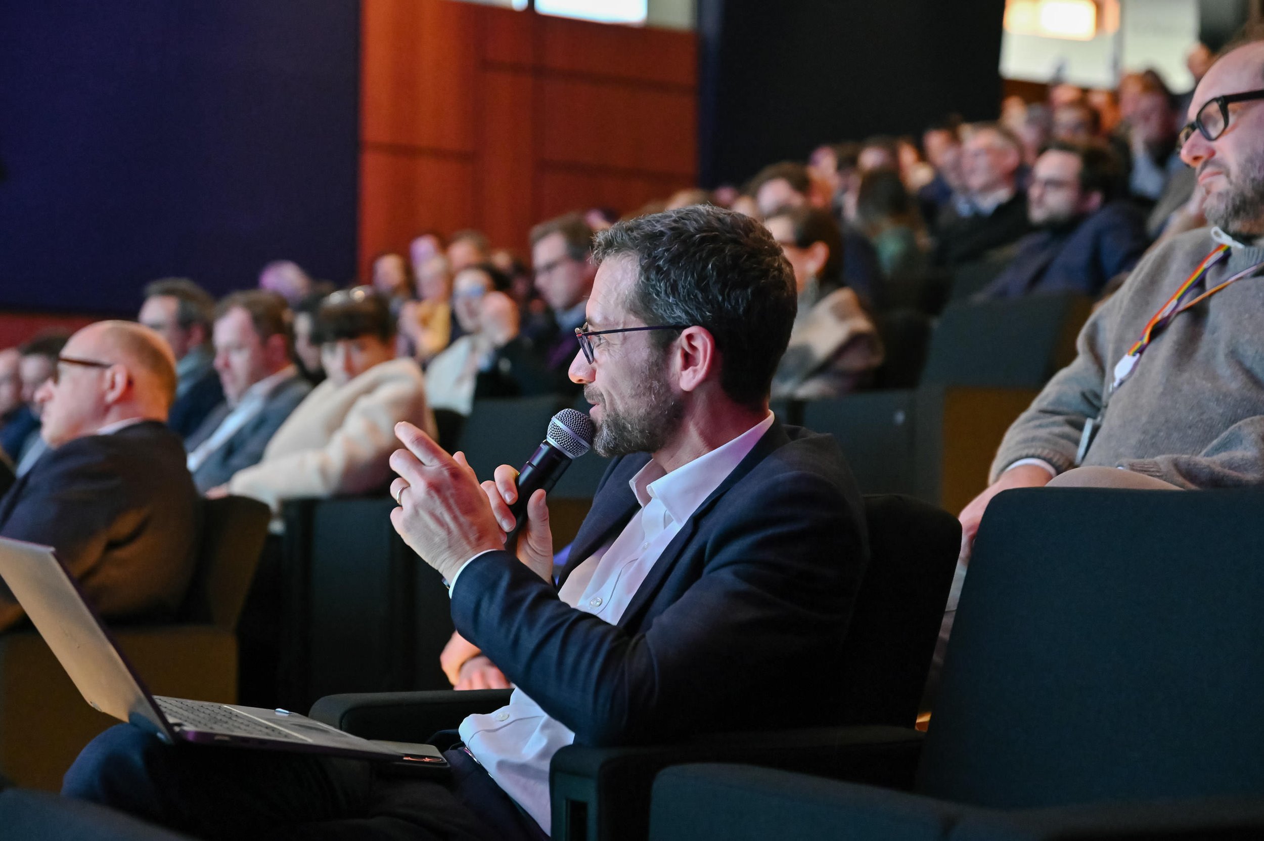 Conf_17.JPG