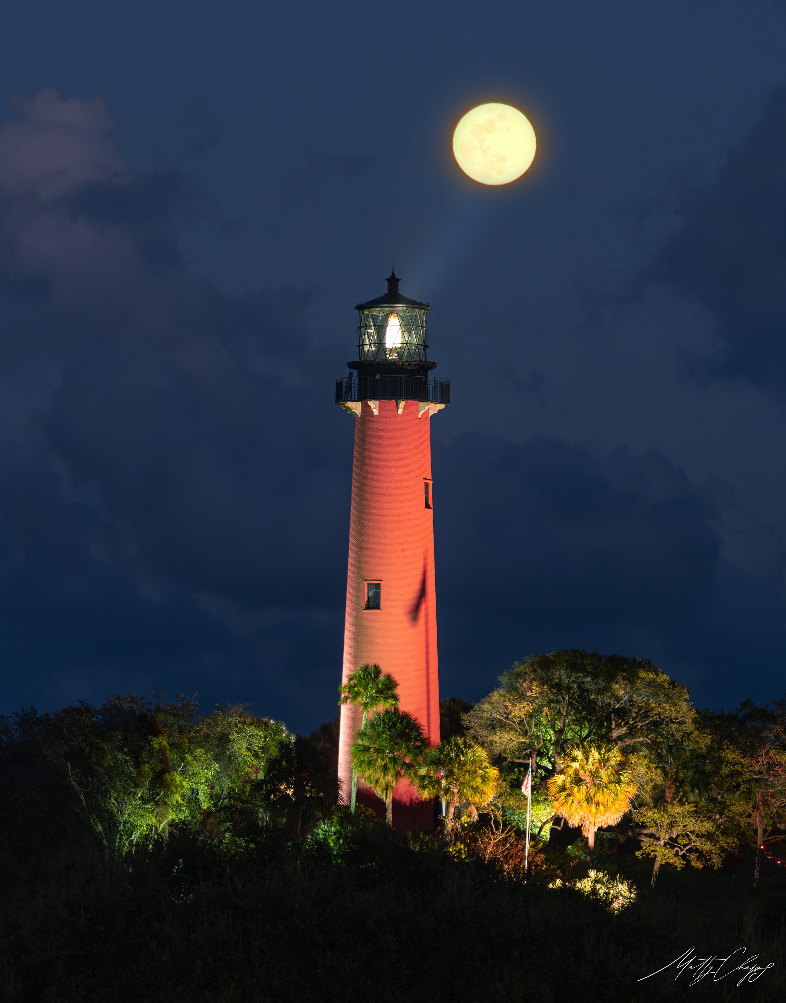 juplighthousemoon-1.jpg