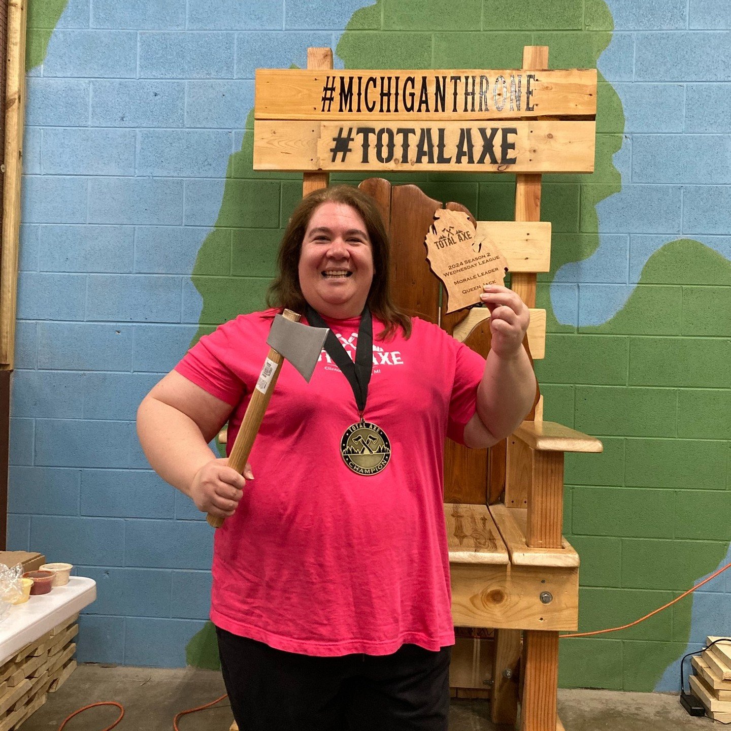 At my age, I never thought I'd win any kind of sports award. I write, I am not a sporty kind of gal. But what a night I had. 

Yesterday, I was given the Morale Award for my women's axe-throwing league, Total Axe Throwing, which was enough for me.

T