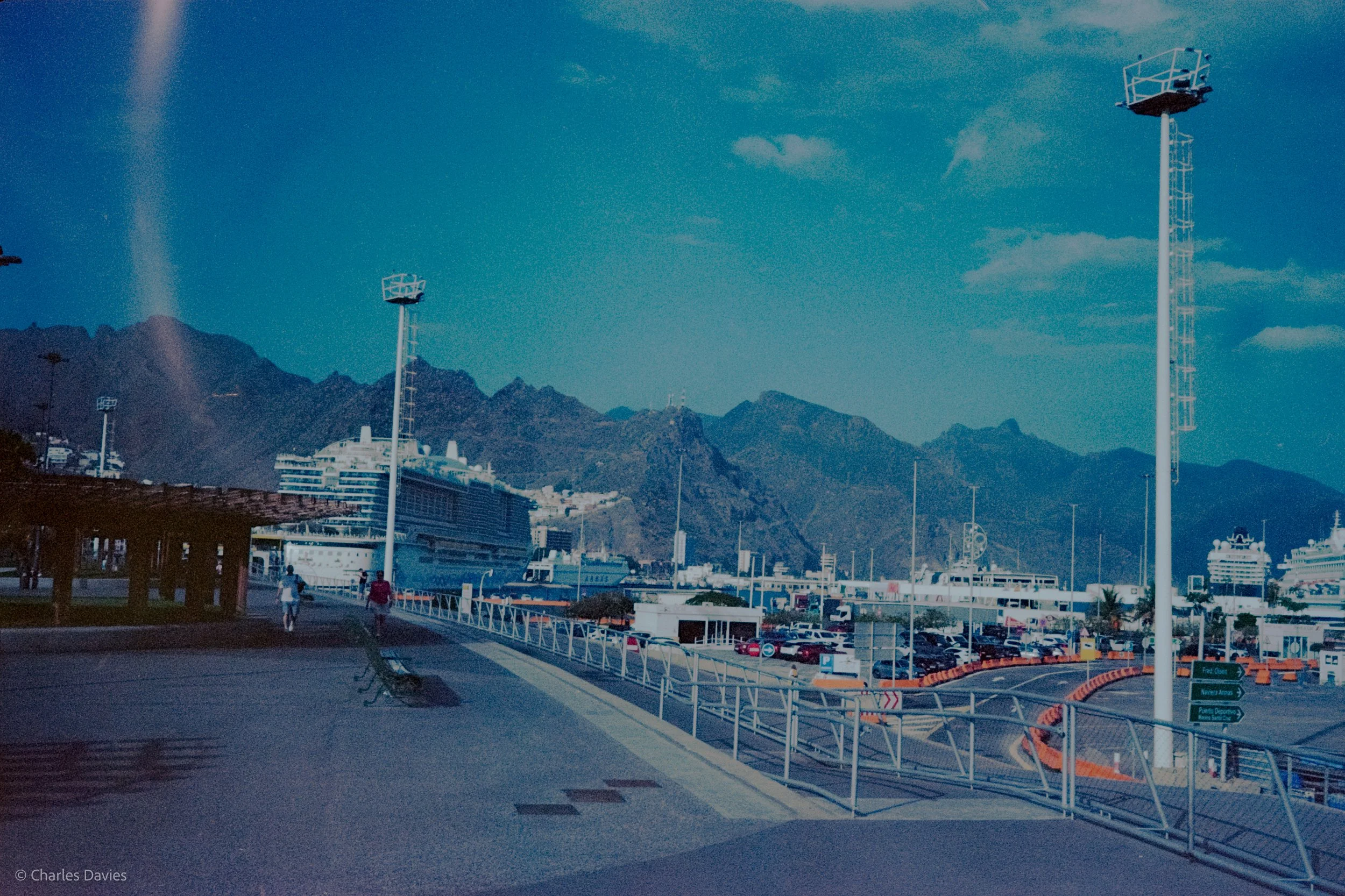 Roll 14 - 2024 - Europe - Spain - Santa Cruz de Tenerife - Kodak Portra 160 - Olympus 35DC - 35mm - Film - Colour 