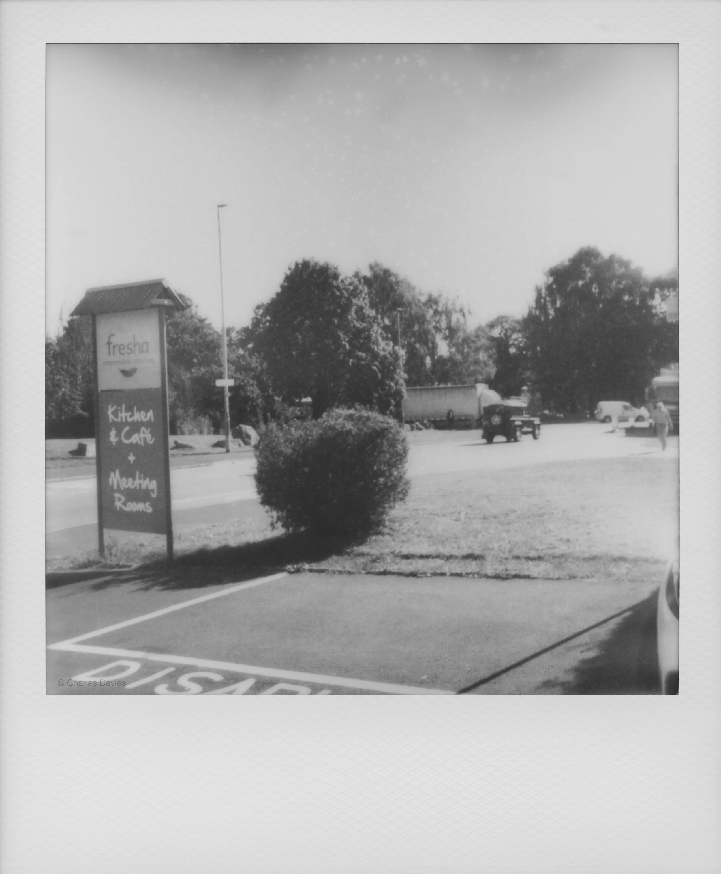 29 - 2022 - Polaroid Now.jpg