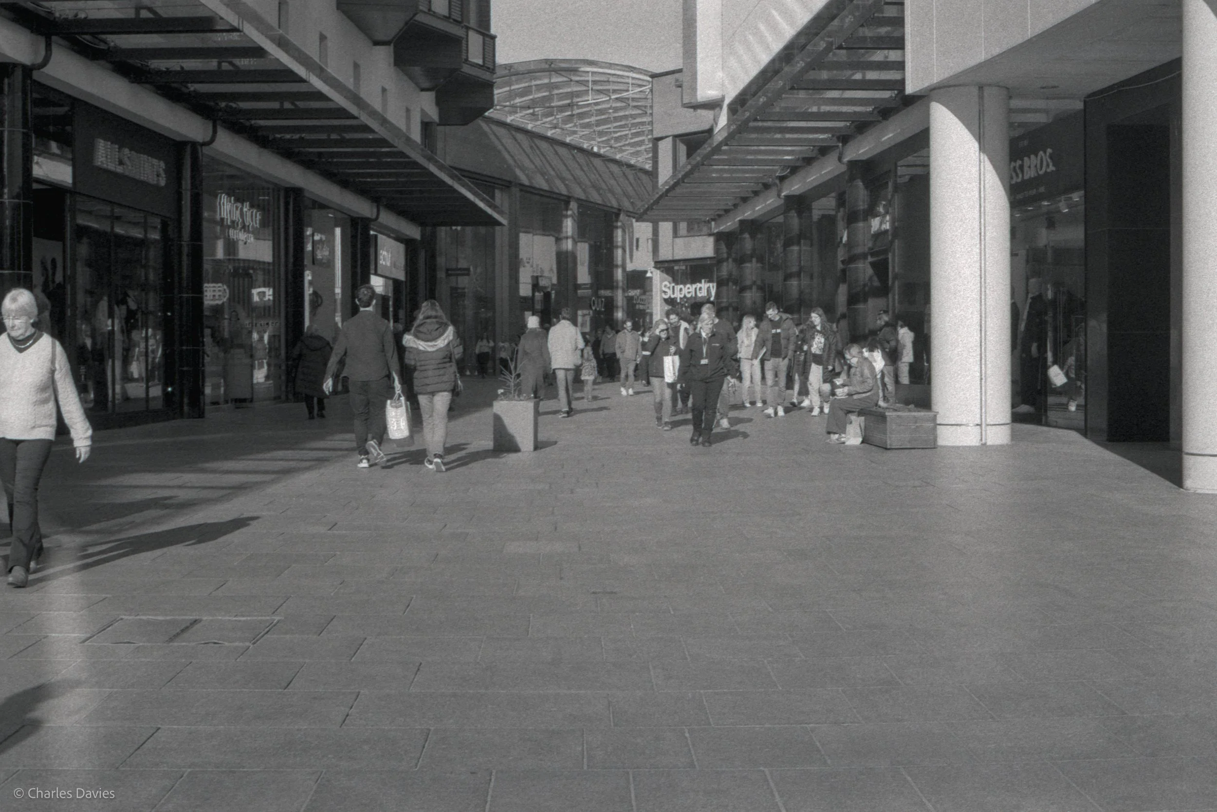 Roll 25 - 2025 - Europe - United Kingdom - Exeter - Kentmere Pan 400 - Contax RTS - 35mm - Film - B&W 