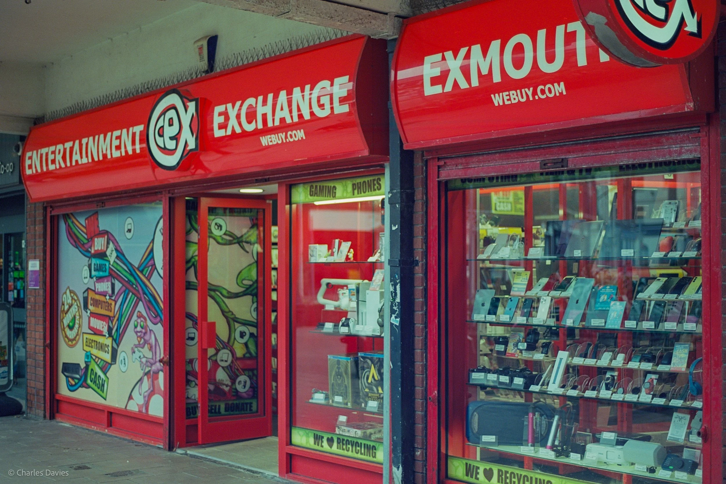 Roll 22 - 2025 - Europe - United Kingdom - Exmouth - Kodak Ektar 100 - Contax RTS - 35mm - Film - Colour