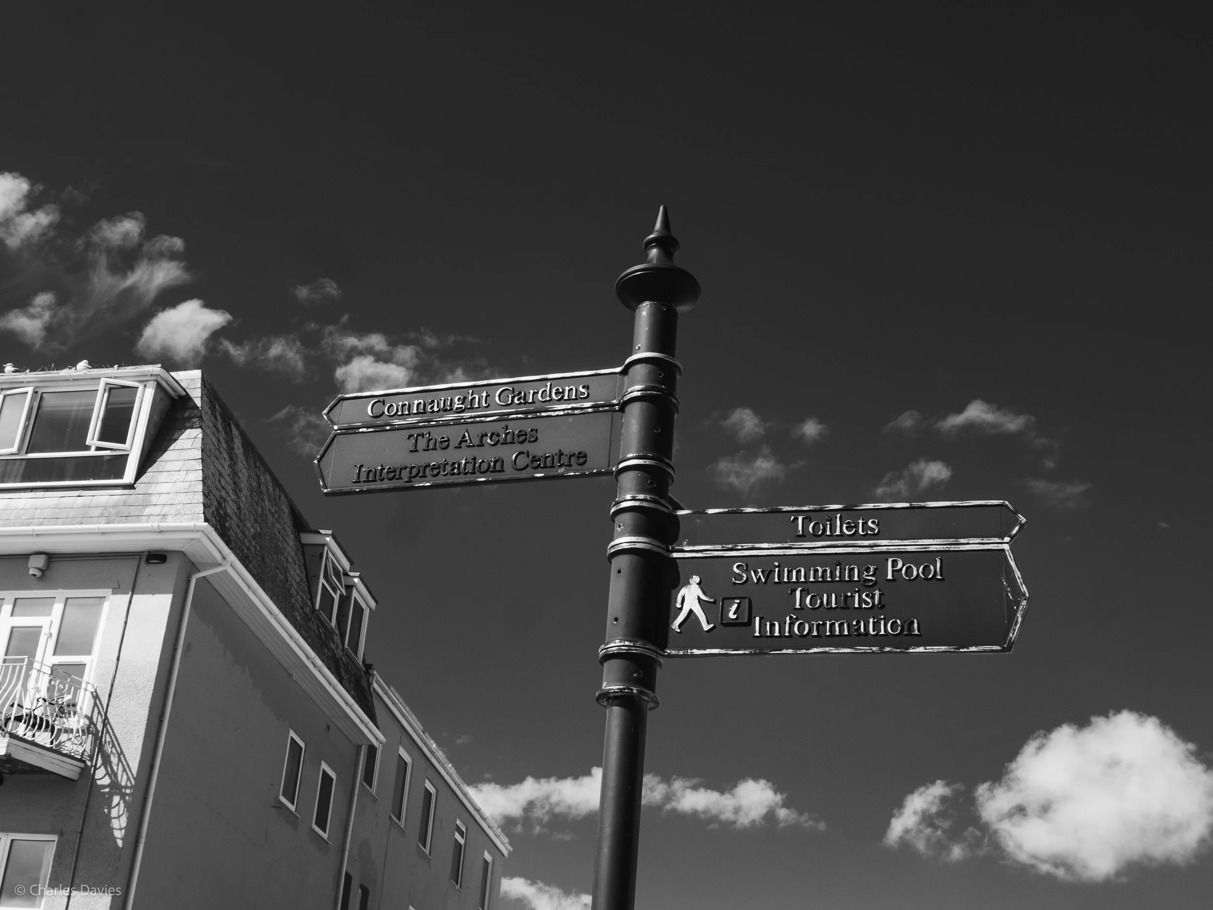 Manual - ISO 100 + F/8 + 1/100th - Sidmouth  