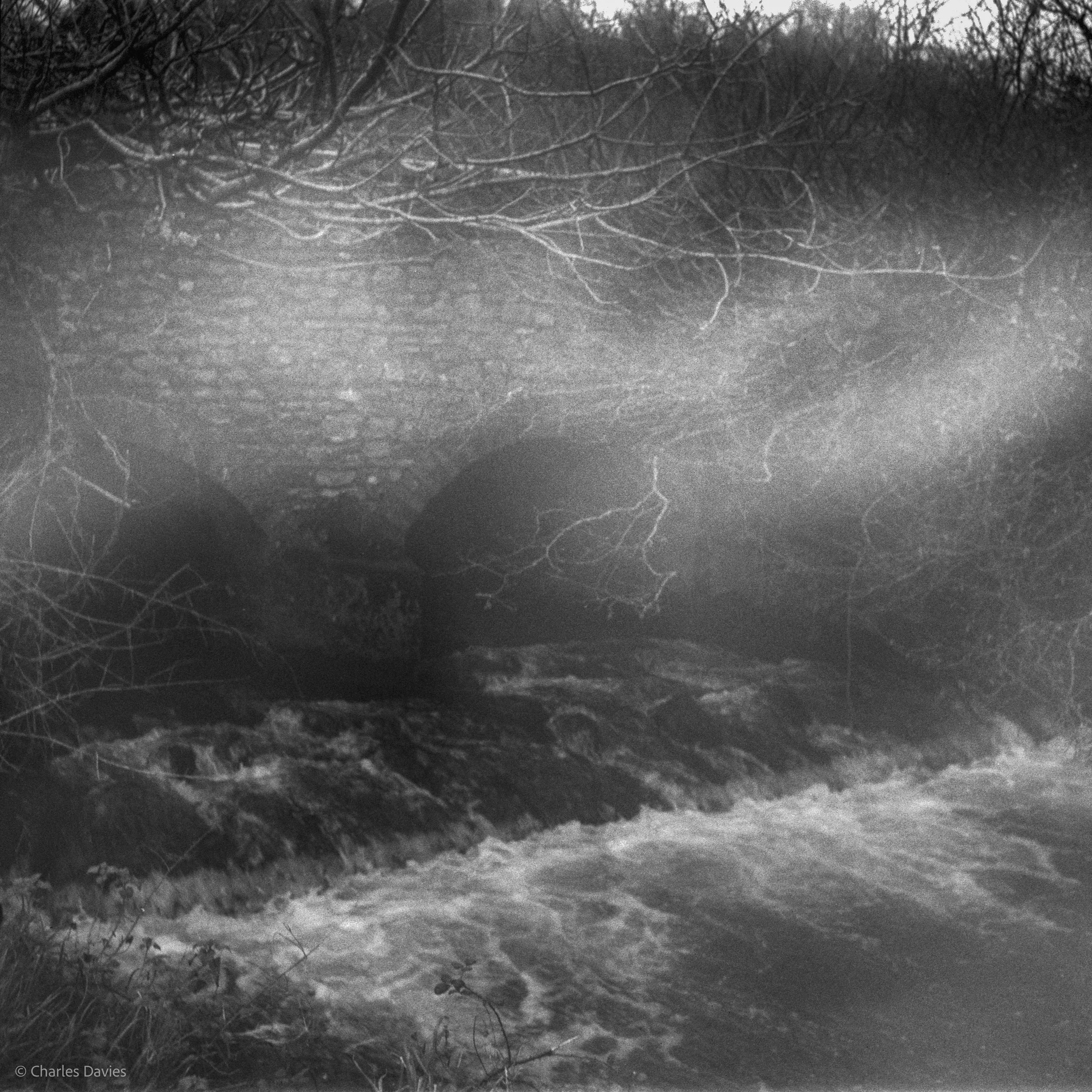 Roll 23 - 2025 - Europe - United Kingdom - Shute - Ilford HP5 Plus 400 - Agfa Isola - 120 Medium Format - Film - B&W