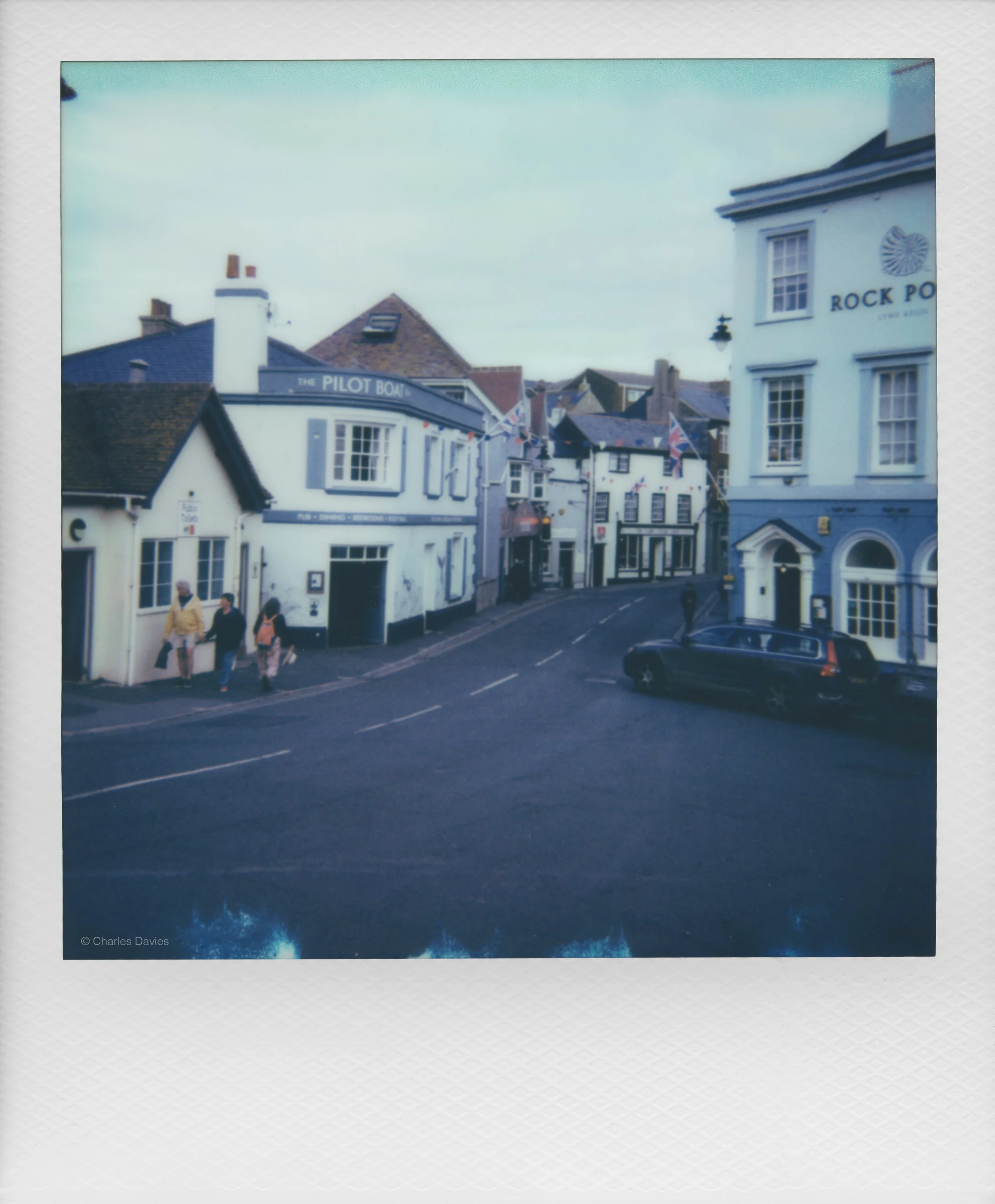 87 - 2025 - Polaroid Autofocus 660.jpg