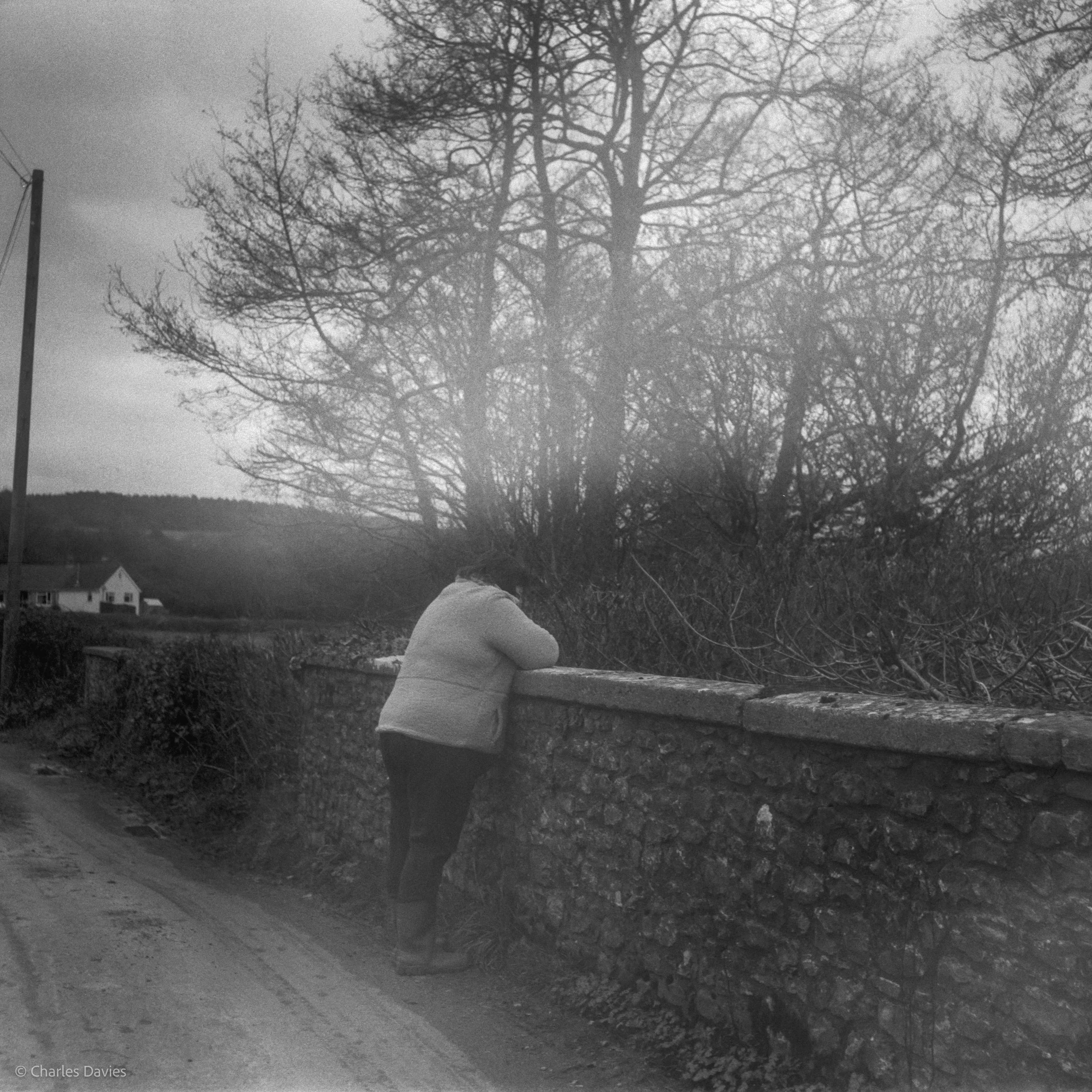 Roll 23 - 2025 - Europe - United Kingdom - Shute - Ilford HP5 Plus 400 - Agfa Isola - 120 Medium Format - Film - B&W