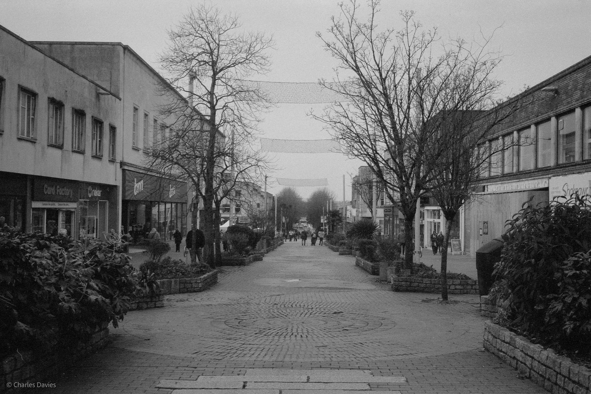Roll 17 - 2025 - Europe - United Kingdom - Plymouth - Ilford HP5 Plus 400 - Olympus 35DC - 35mm - Film - B&W  