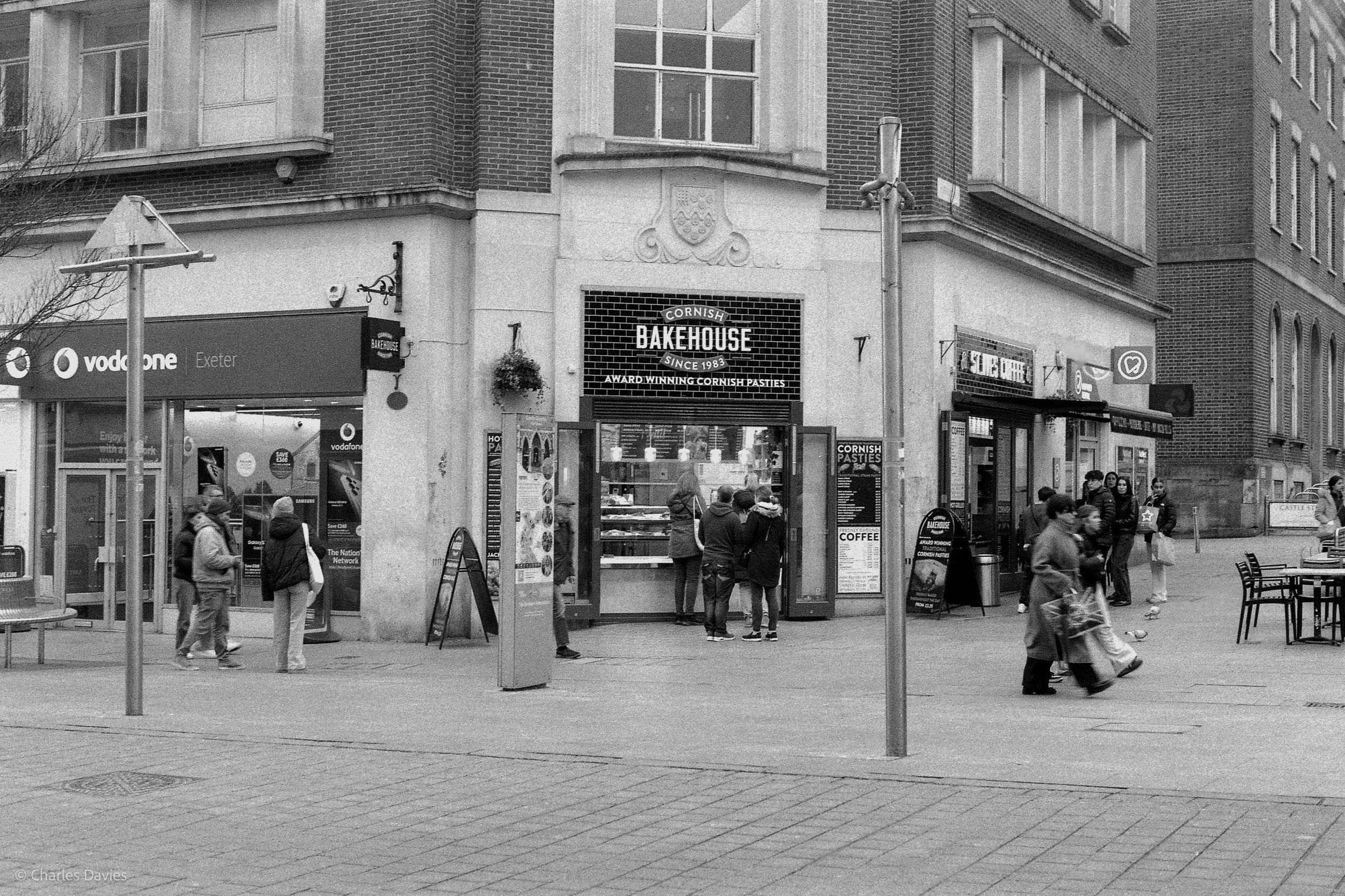 Roll 21 - 2025 - Europe - United Kingdom - Exeter - Ilford HP5 Plus 400 - Minolta X-300 - 35mm - Film - B&W 