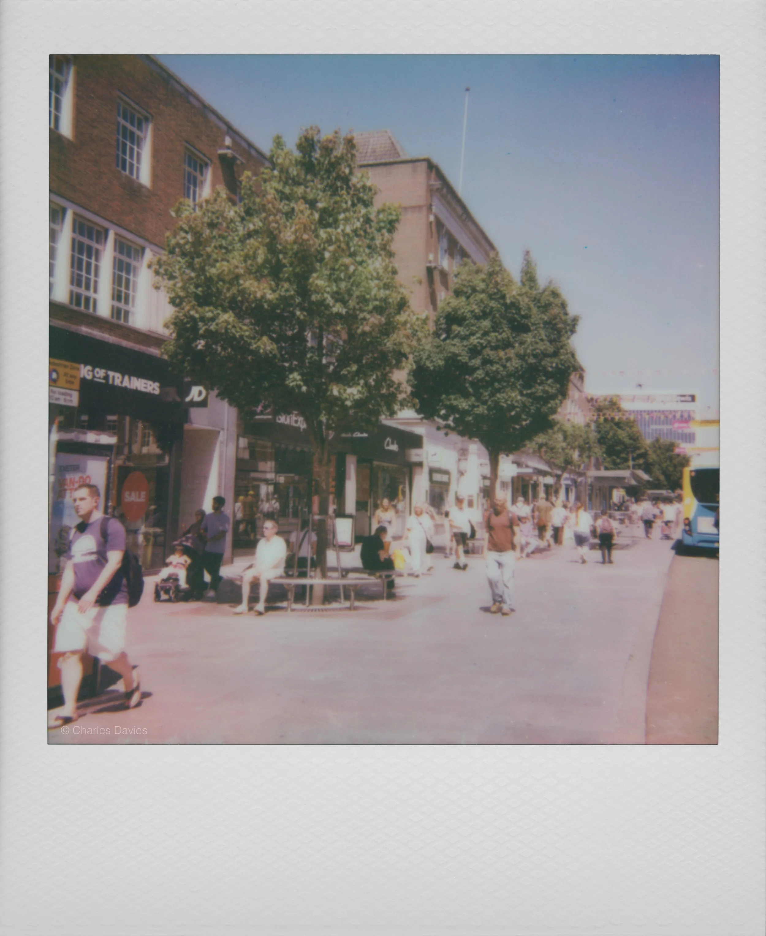 61 - 2025 - Polaroid Autofocus 660.jpg