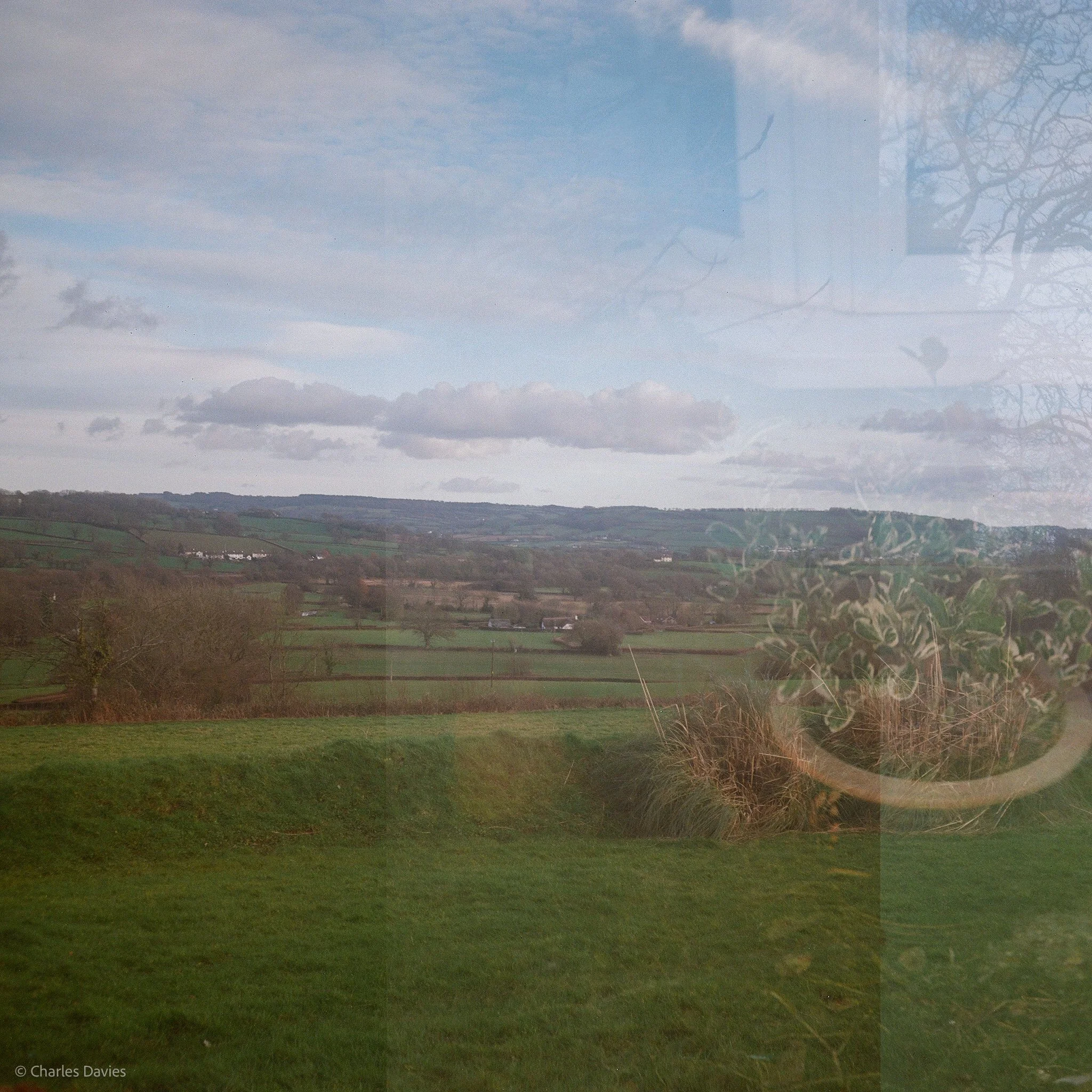Roll 19 - 2025 - Europe - United Kingdom - Shute - Kodak Gold 200 - Agfa Isola - 120 Medium Format - Film - Colour 