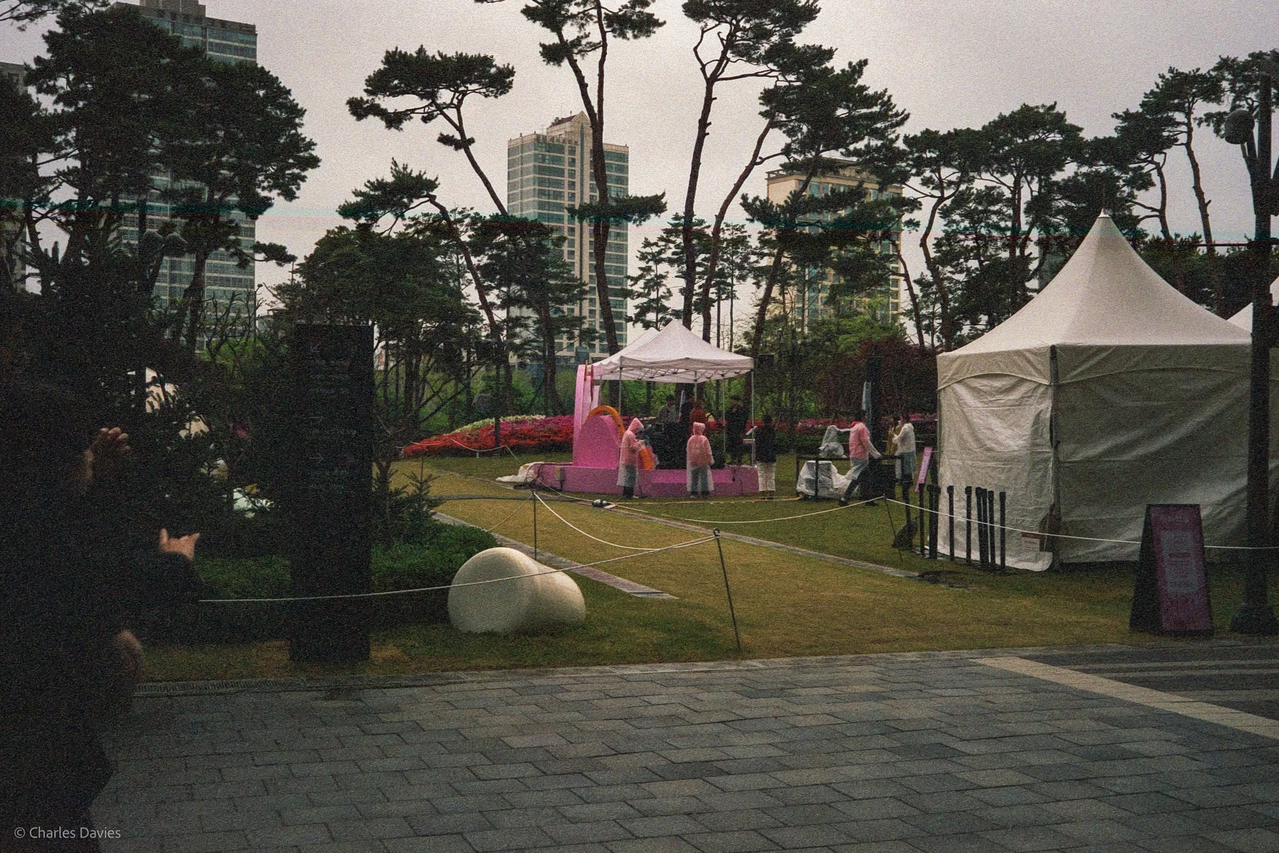 Roll 4 - 2023 - South East Asia - South Korea - Seoul - Fujifilm Superior X-Tra 400 - Olympus 35DC - 35mm - Film - Colour 