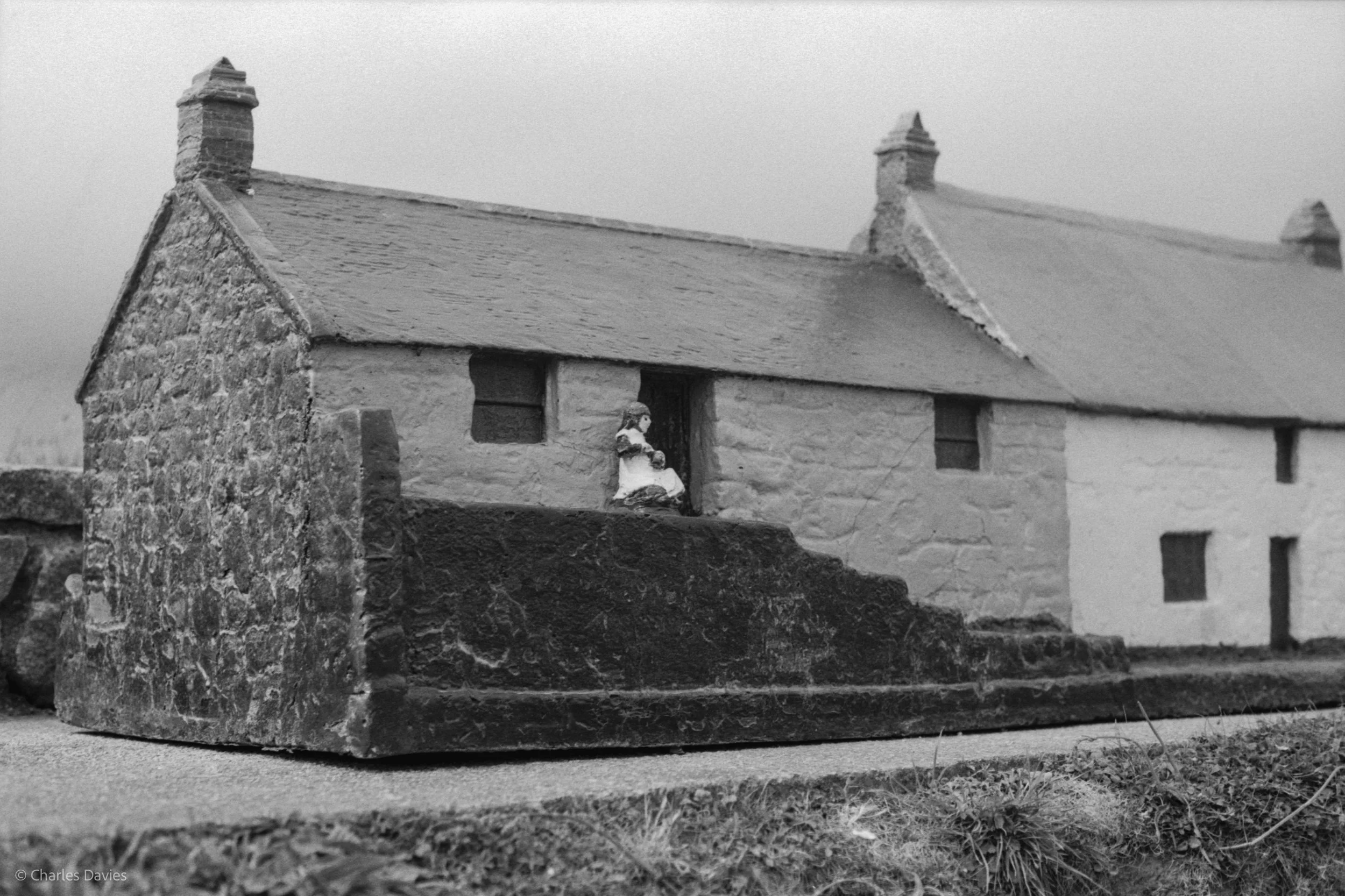 Roll 35 - 2025 - Europe - United Kingdom - Land's End - Fomapan 200 - Contax RTS - 35mm - Film - B&W