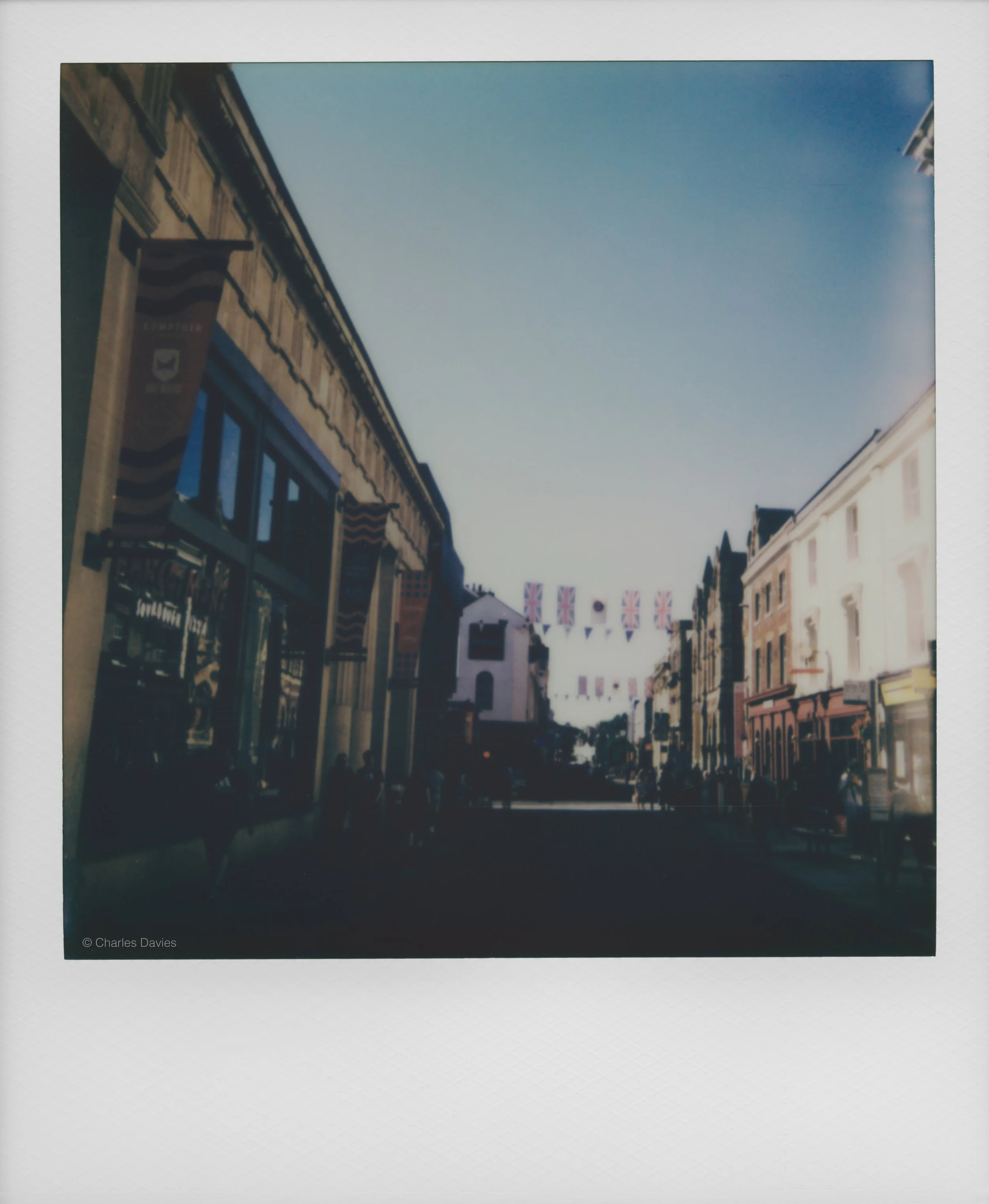 10 - 2022 - Polaroid Now.jpg