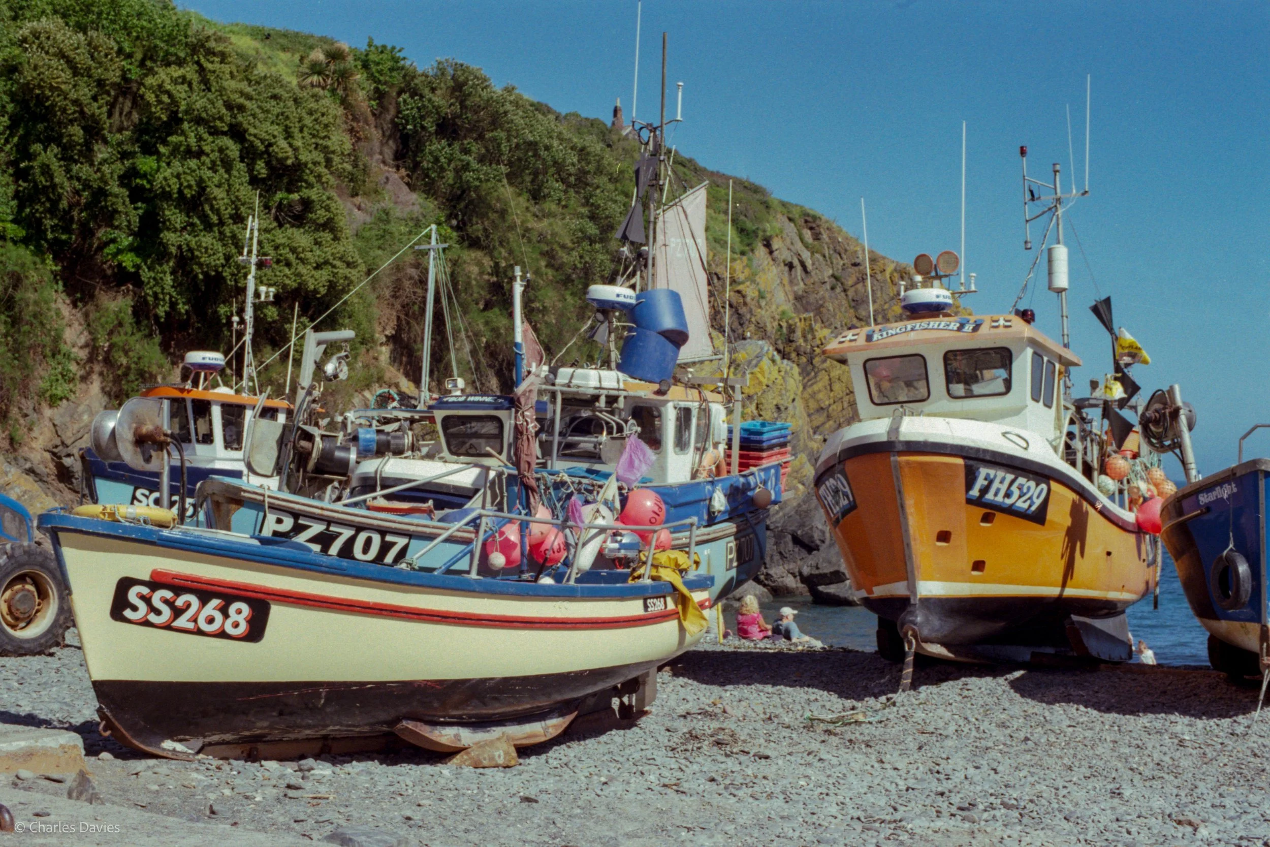 Roll 36 - 2025 - Europe - United Kingdom - Cadgwith - Kodak Pro Image 100 - Contax RTS - 35mm - Film - Colour