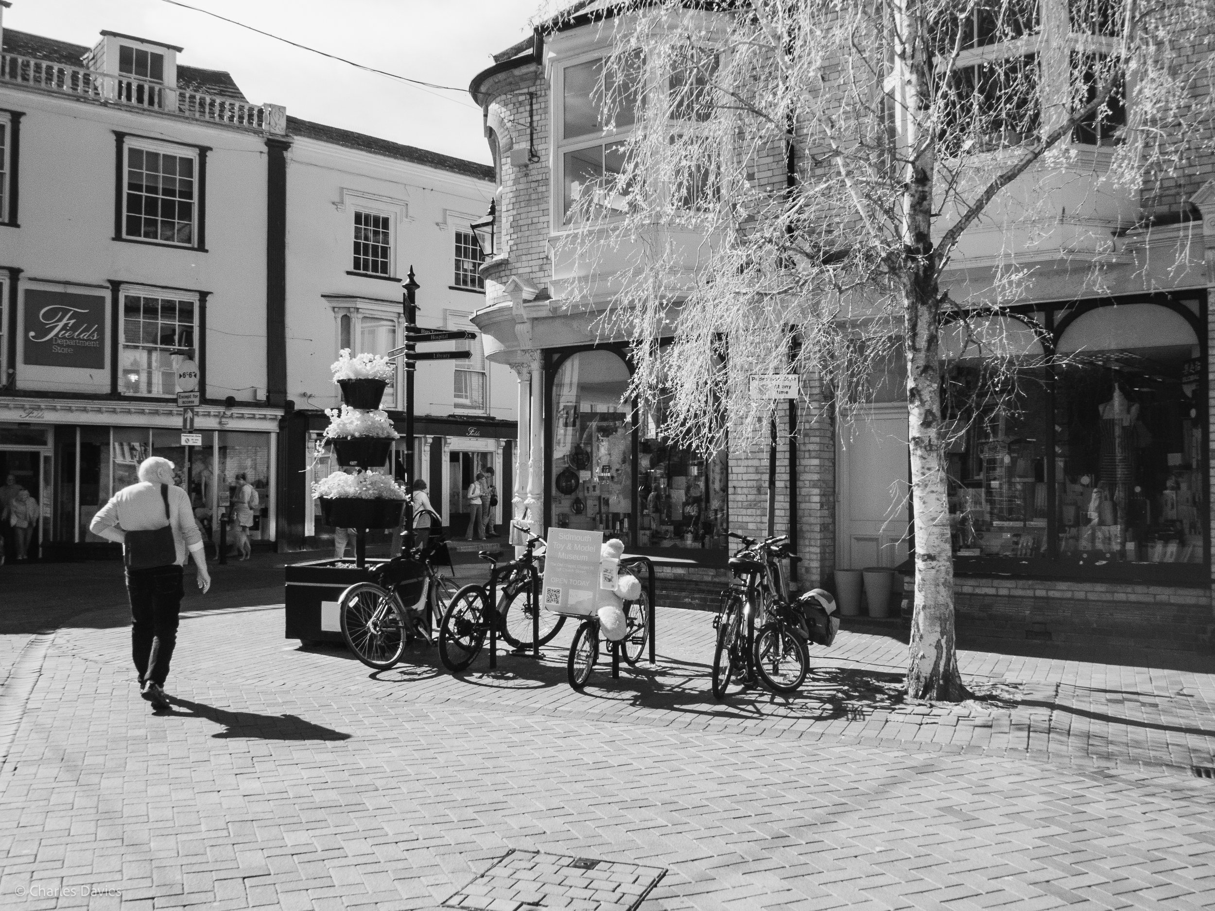 Manual - ISO 400 + F/8 + 1/640th - Sidmouth  