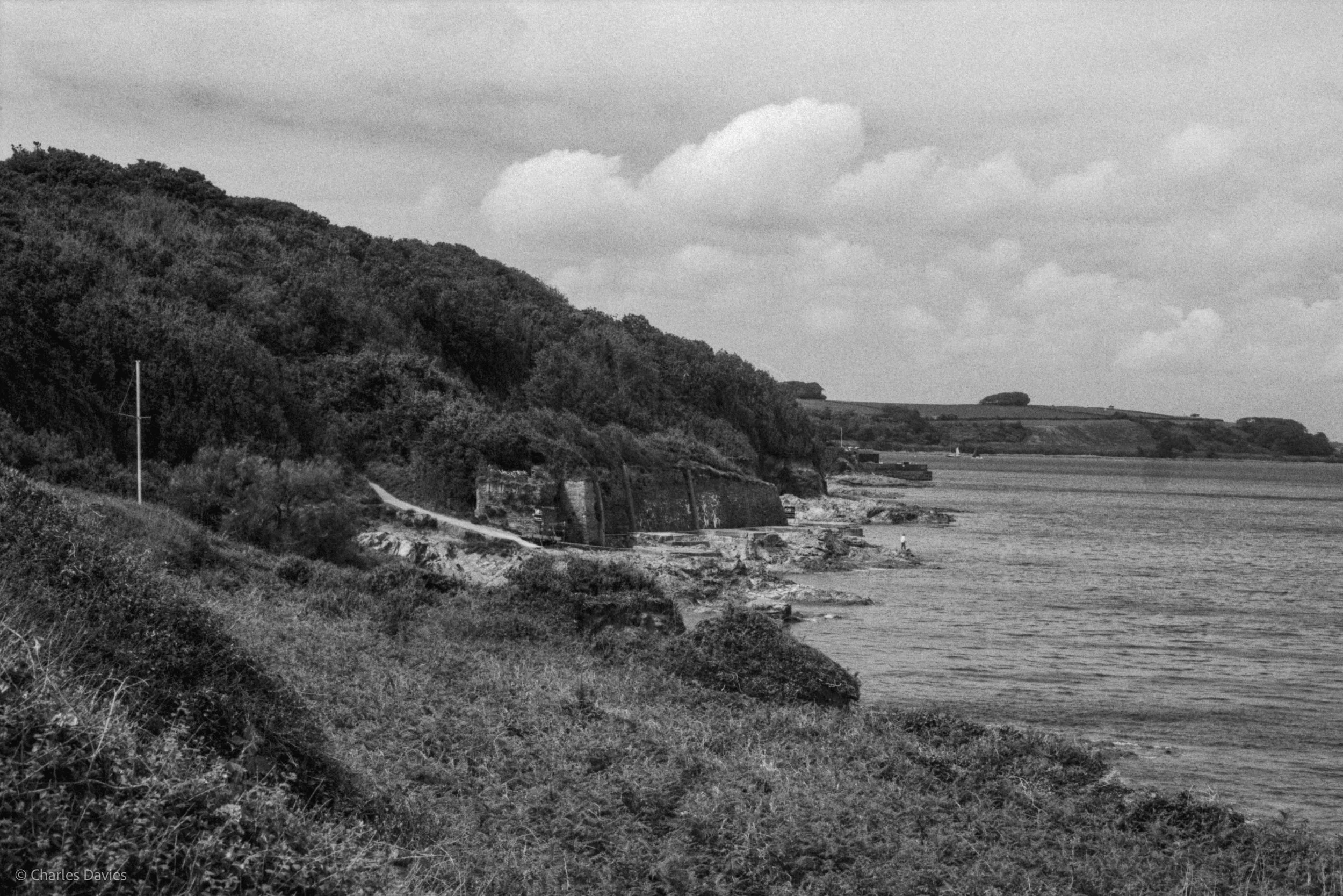 Roll 33 - 2025 - Europe - United Kingdom - Pendennis Point - Fomapan 400 - Contax RTS - 35mm - Film - B&W