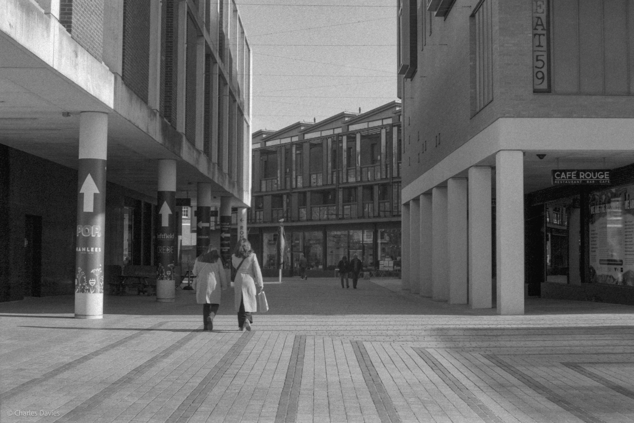 Roll 25 - 2025 - Europe - United Kingdom - Exeter - Kentmere Pan 400 - Contax RTS - 35mm - Film - B&W 