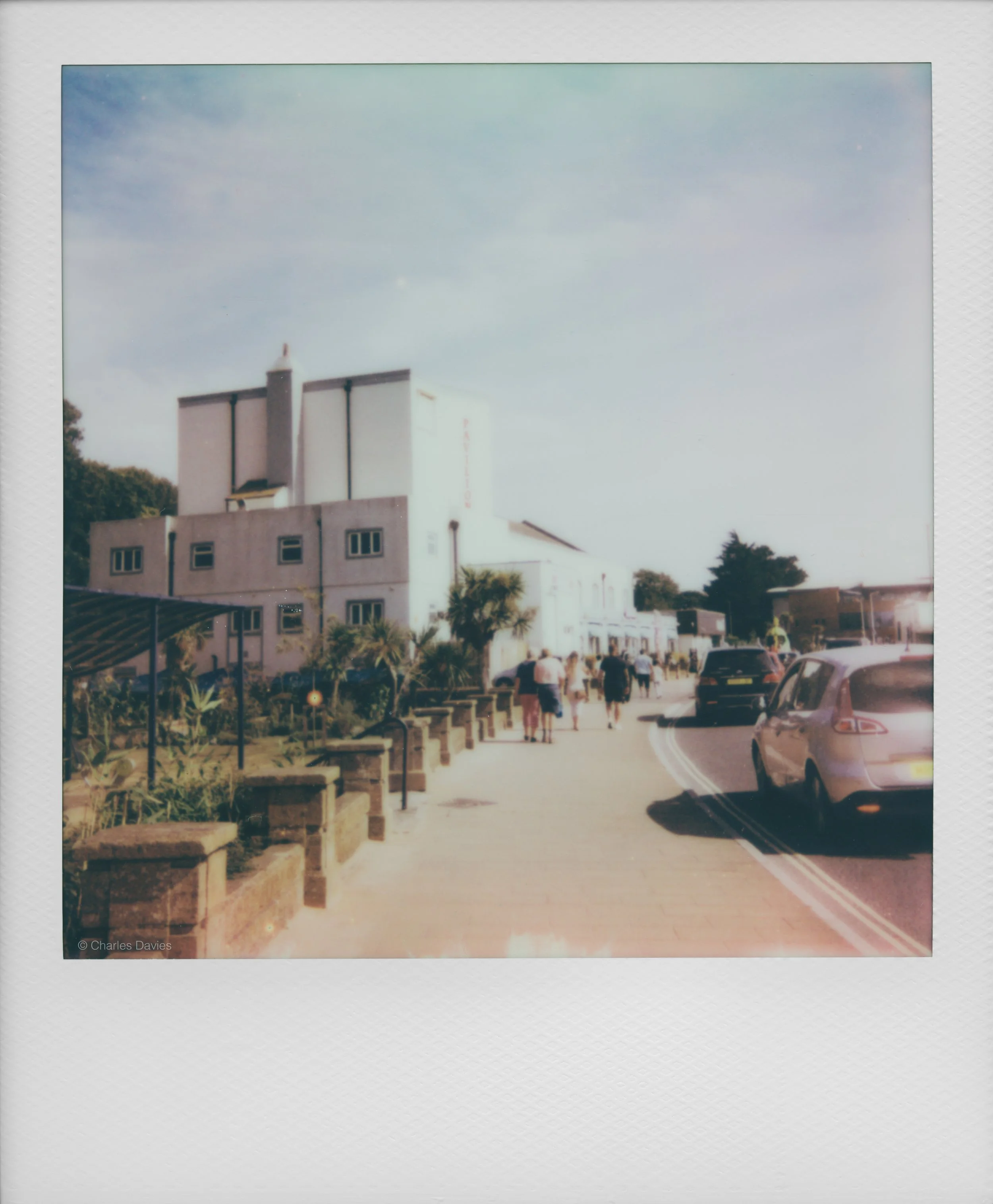 5 - 2022 - Polaroid Now.jpg