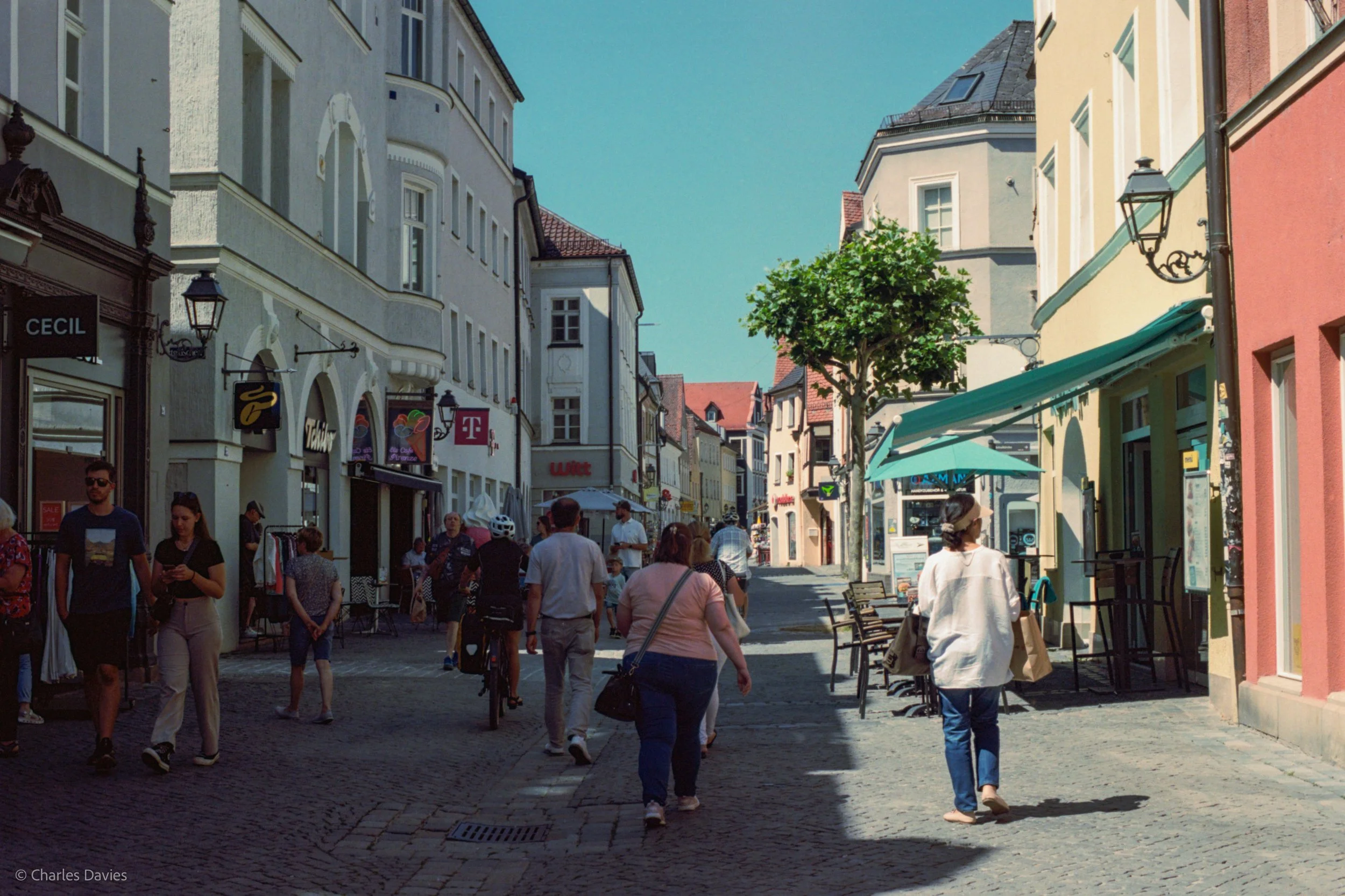 Roll 38 - 2025 - Europe - Germany - Amberg - Kodak Portra 160 - Contax RTS - 35mm - Film - Colour
