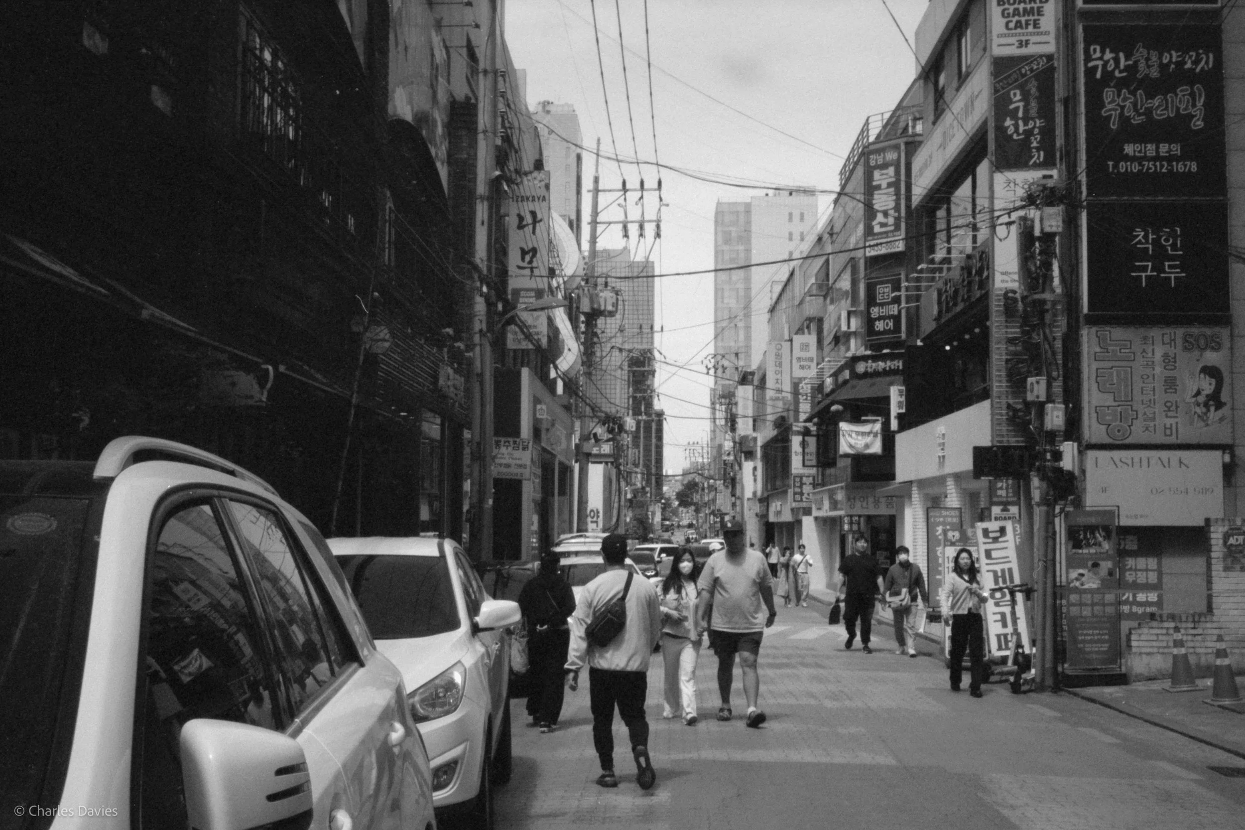 Roll 9 - 2023 - South East Asia - South Korea - Seoul - Kentmere Pan 400 - Olympus 35DC - 35mm - Film - B&W 
