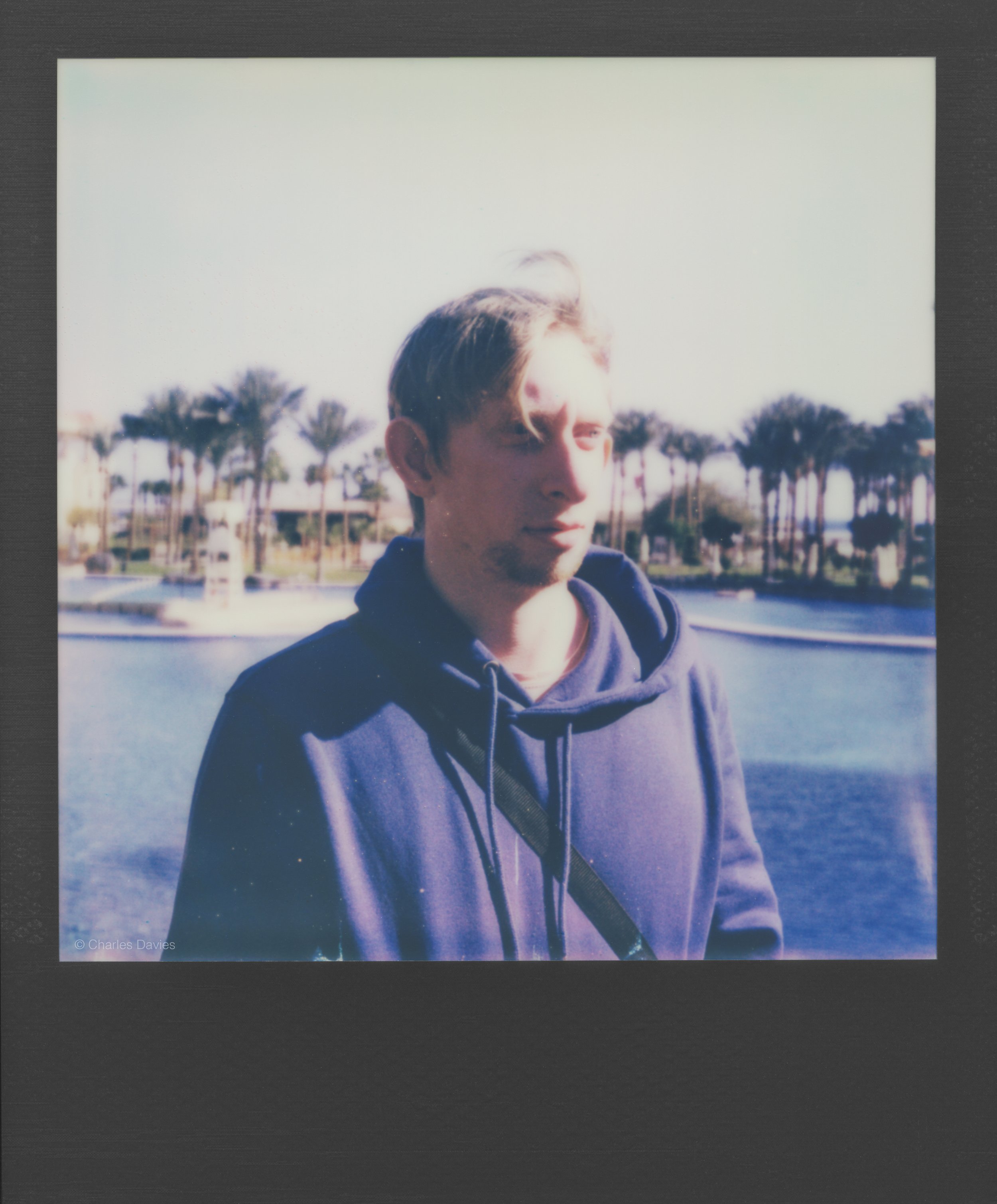 29 - 2023 - Polaroid SX-70.jpg