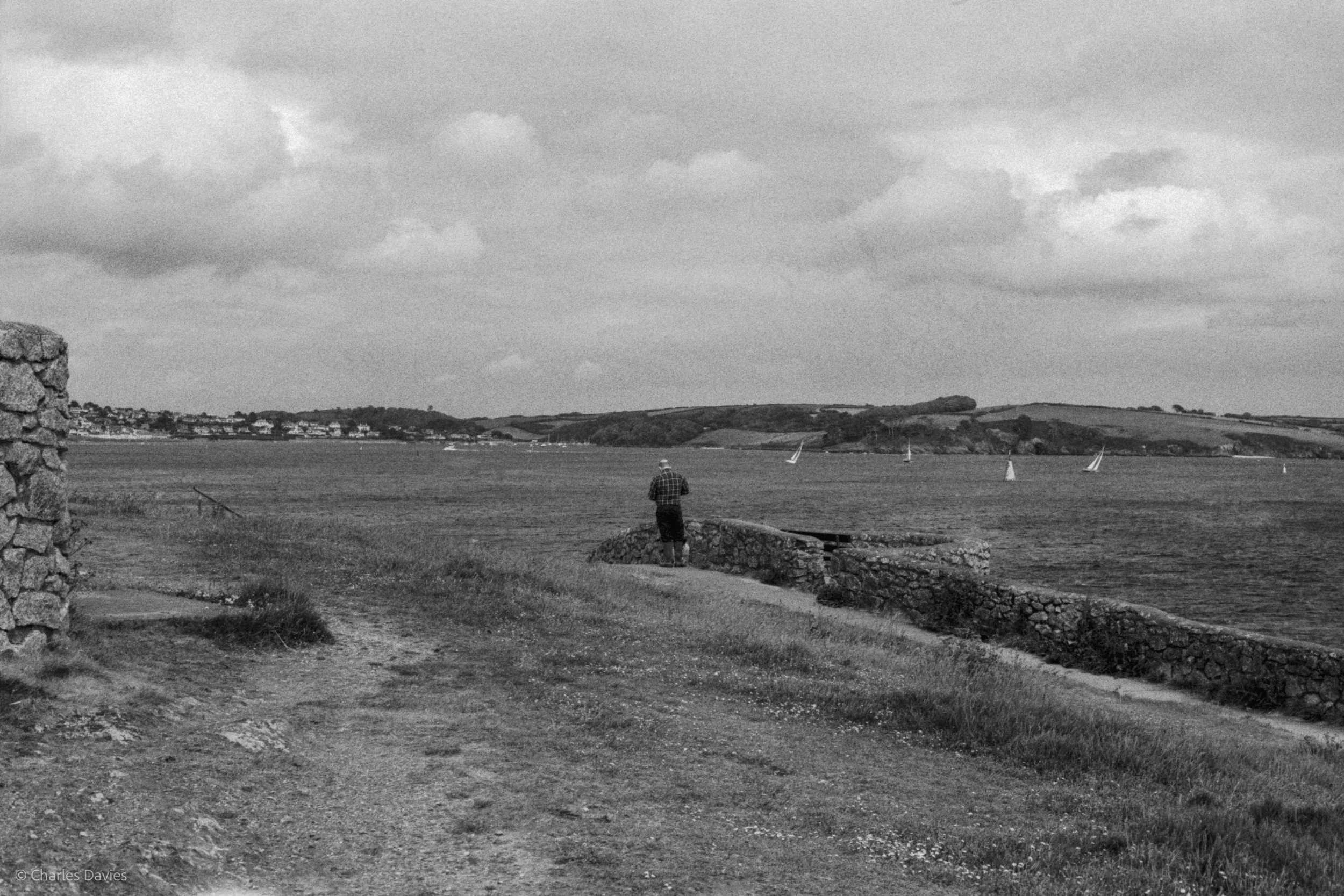 Roll 33 - 2025 - Europe - United Kingdom - Pendennis Point - Fomapan 400 - Contax RTS - 35mm - Film - B&W