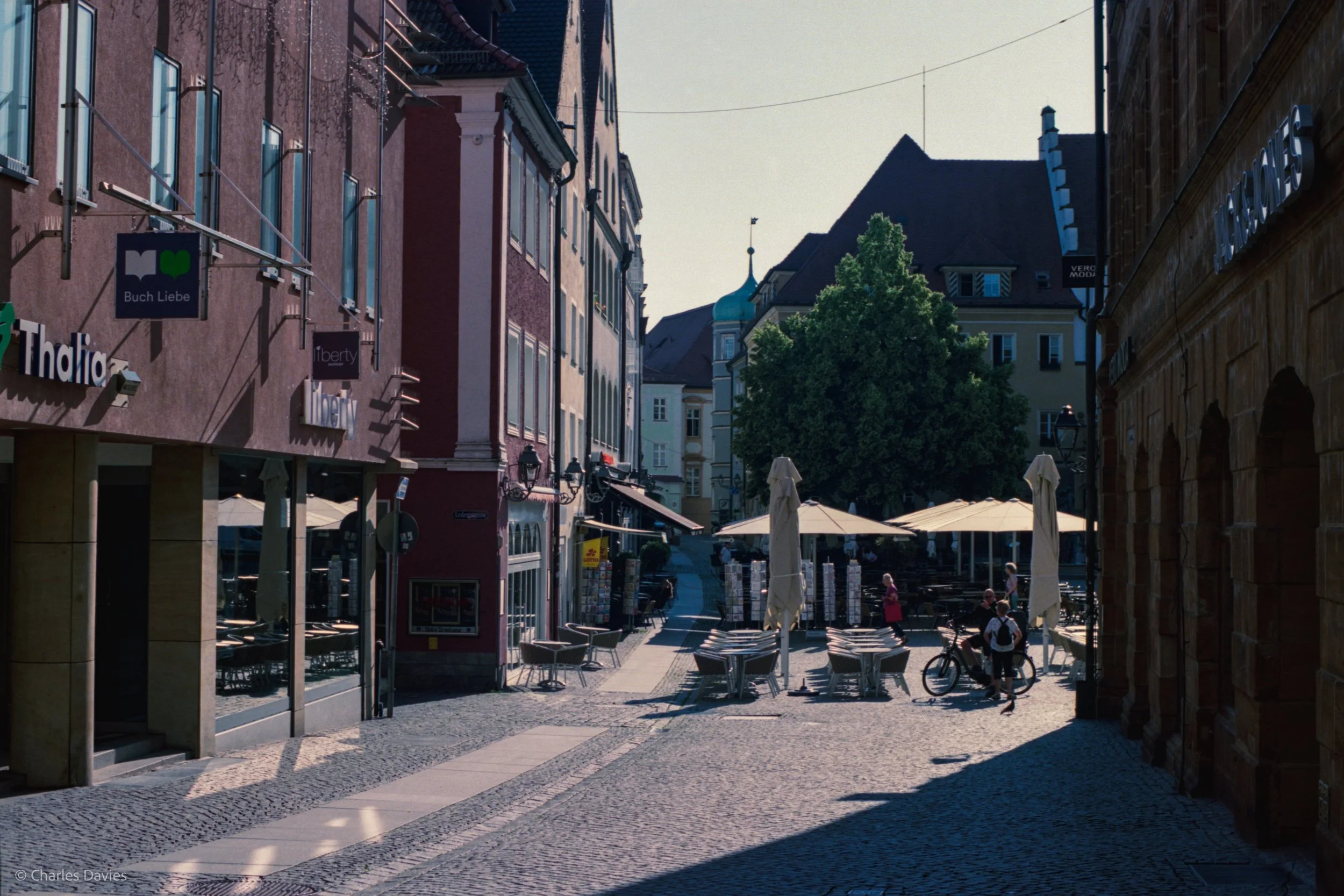 Roll 38 - 2025 - Europe - Germany - Amberg - Kodak Portra 160 - Contax RTS - 35mm - Film - Colour