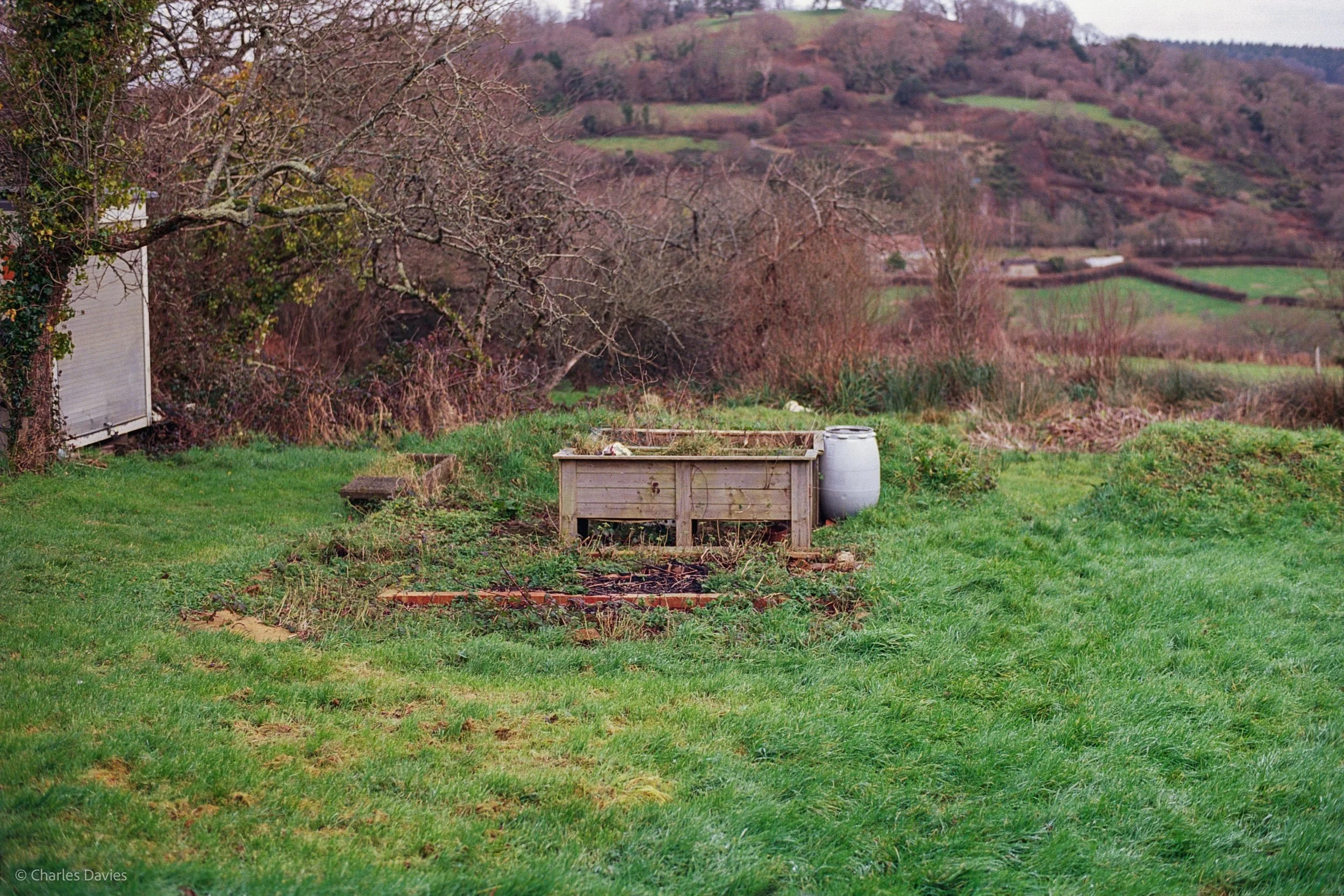 Roll 22 - 2025 - Europe - United Kingdom - Shute - Kodak Ektar 100 - Contax RTS - 35mm - Film - Colour
