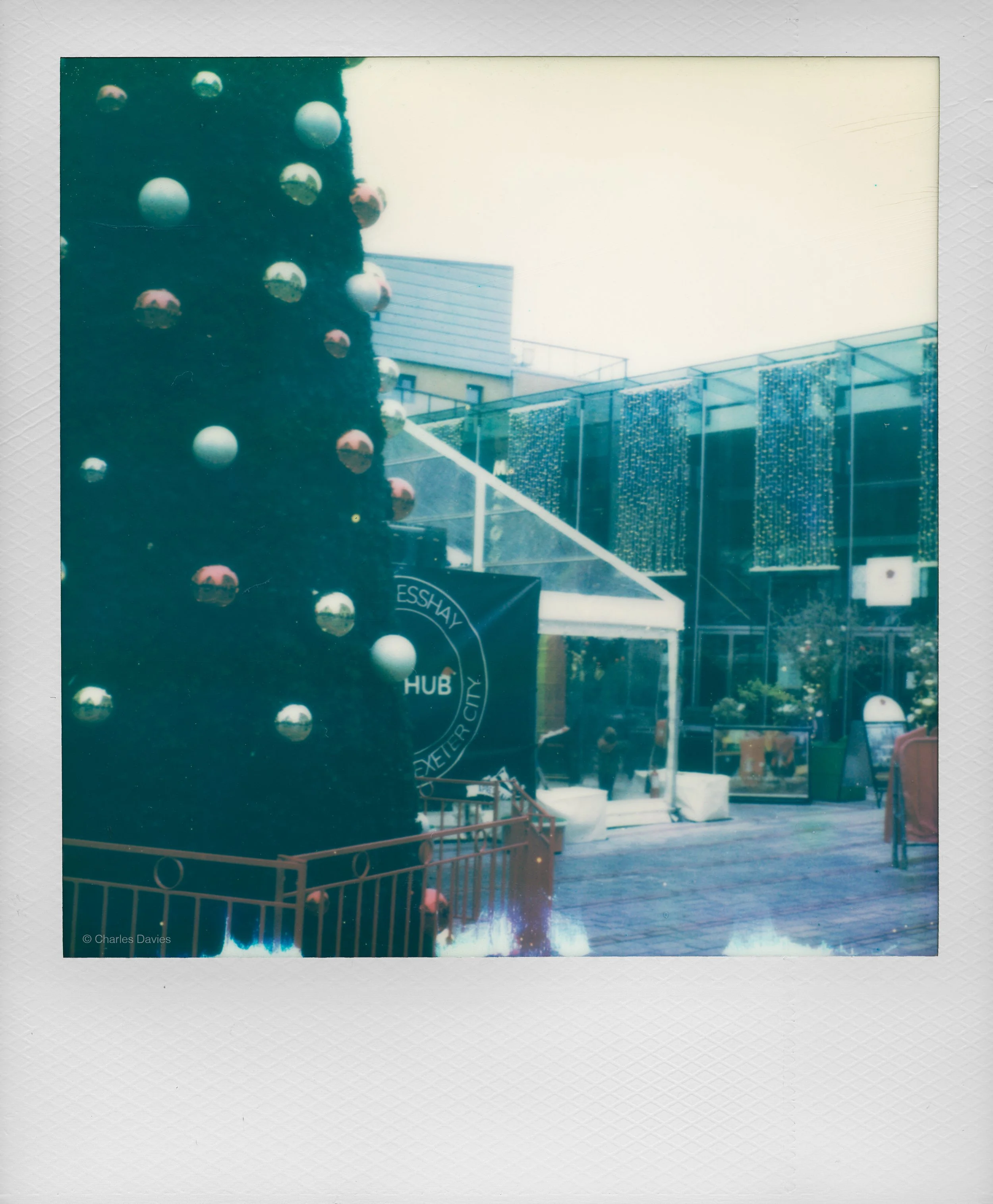 128 - 2022 - Polaroid SX-70 Sonar.jpg
