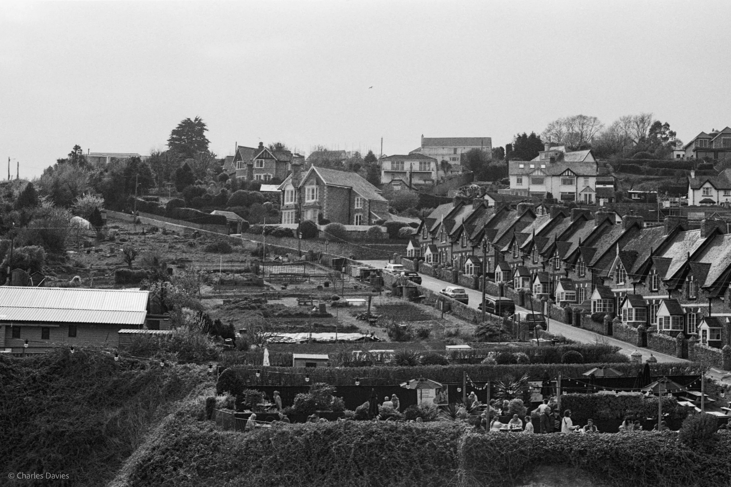 Roll 27 - 2025 - Europe - United Kingdom - Beer - Ilford HP5 Plus 400 - Contax RTS - 35mm - Film - B&W 