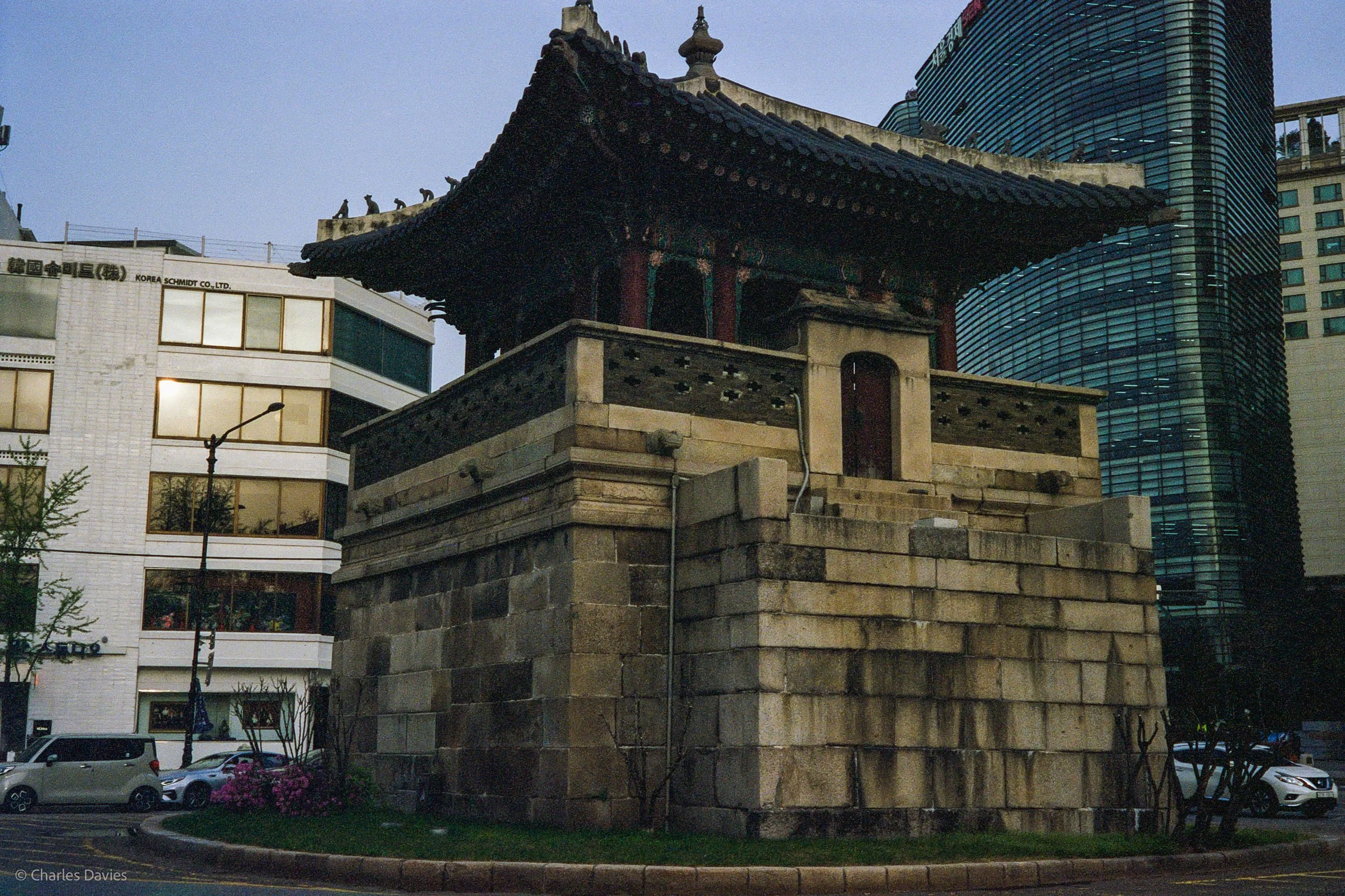 Roll 3 - 2023 - South East Asia - South Korea - Seoul - Kodak Portra 400 - Olympus 35DC - 35mm - Film - Colour 
