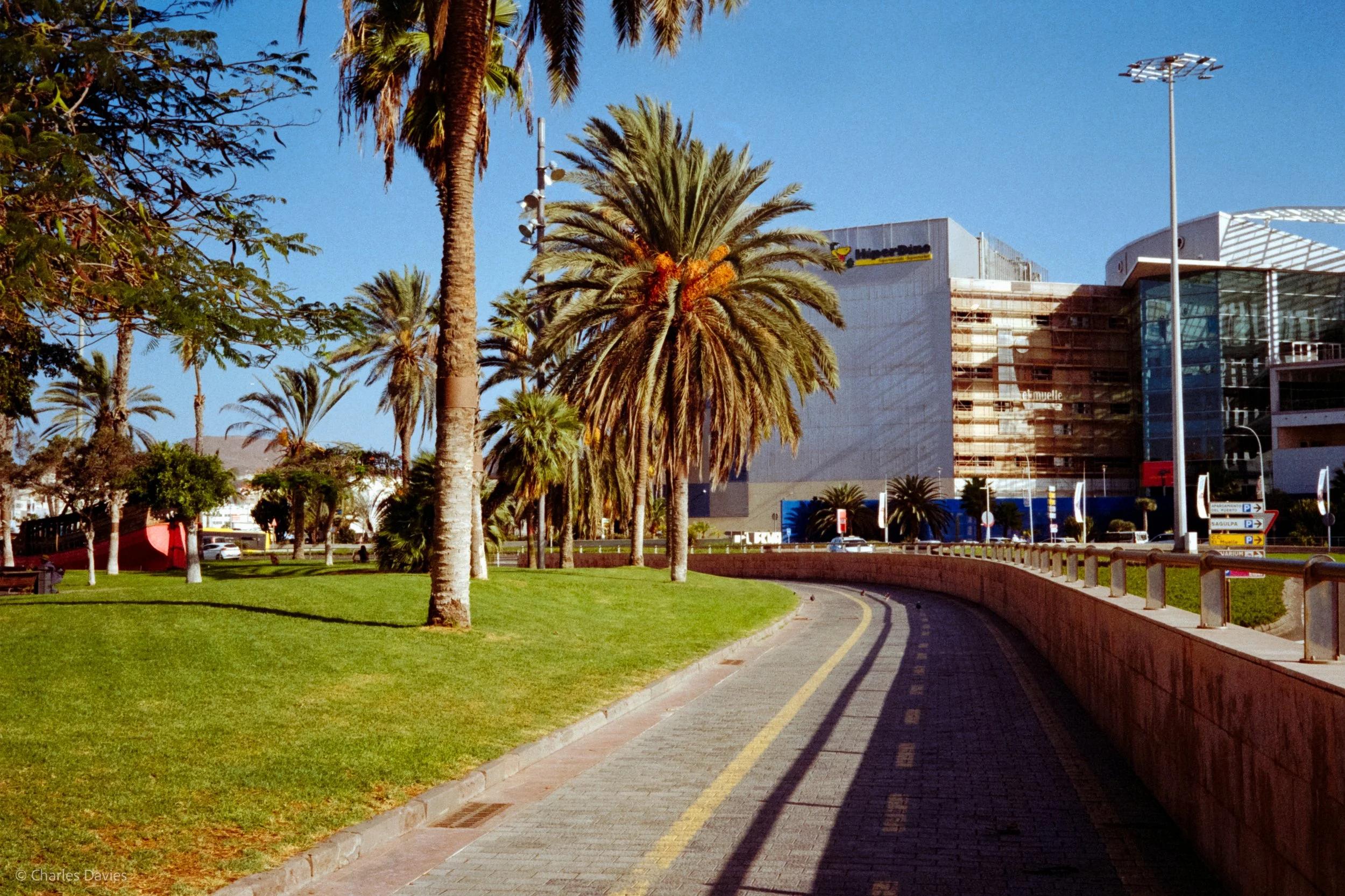 Roll 15 - 2024 - Europe - Spain - Las Palmas de Gran Canaria - Kodak Gold 200 - Olympus 35DC - 35mm - Film - Colour 